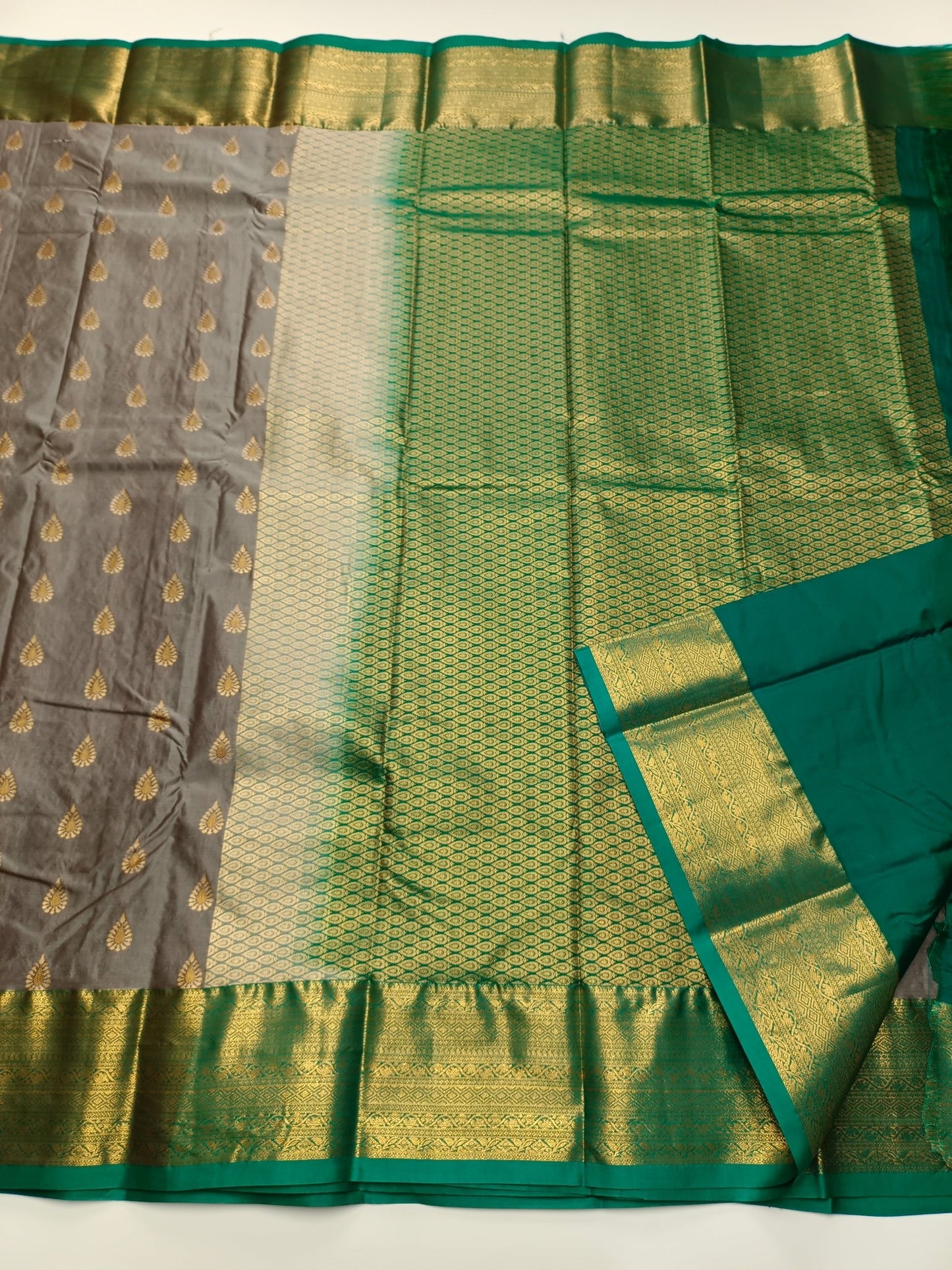 KANCHIPURAM SEMI SILK SAREE - B S CHANNABASAPPA & SONS