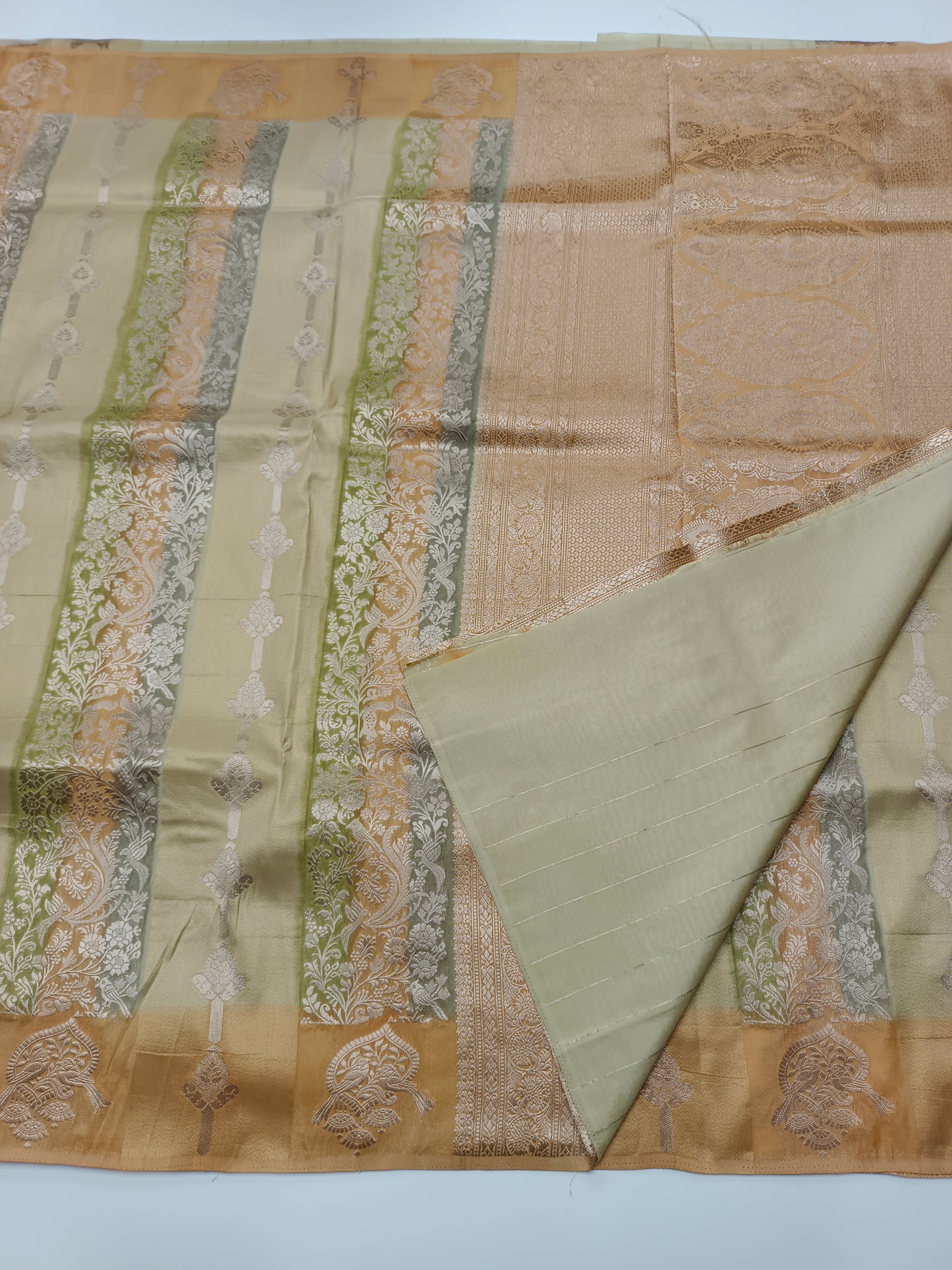 FANCY DOLA CREPE SAREE