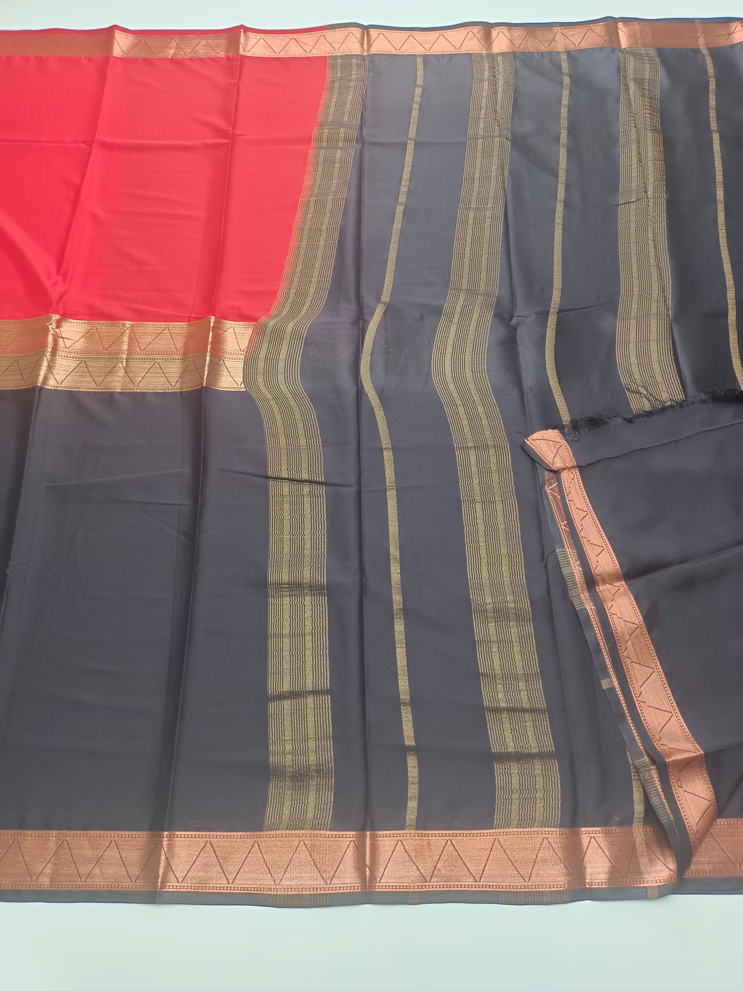 2D SEMI CREPE SILK SAREE
