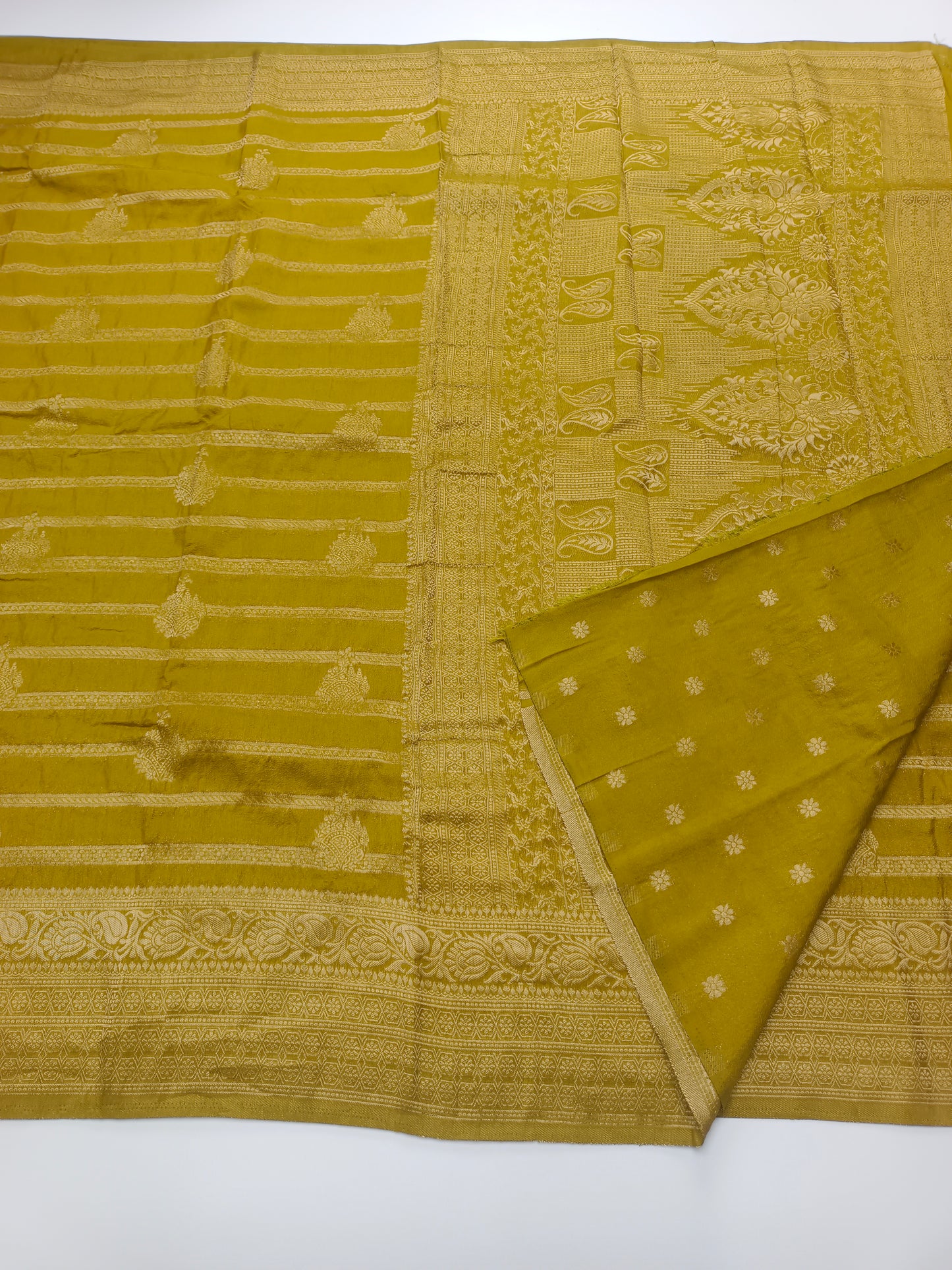 FANCY CRUSH CHIFFON SAREE