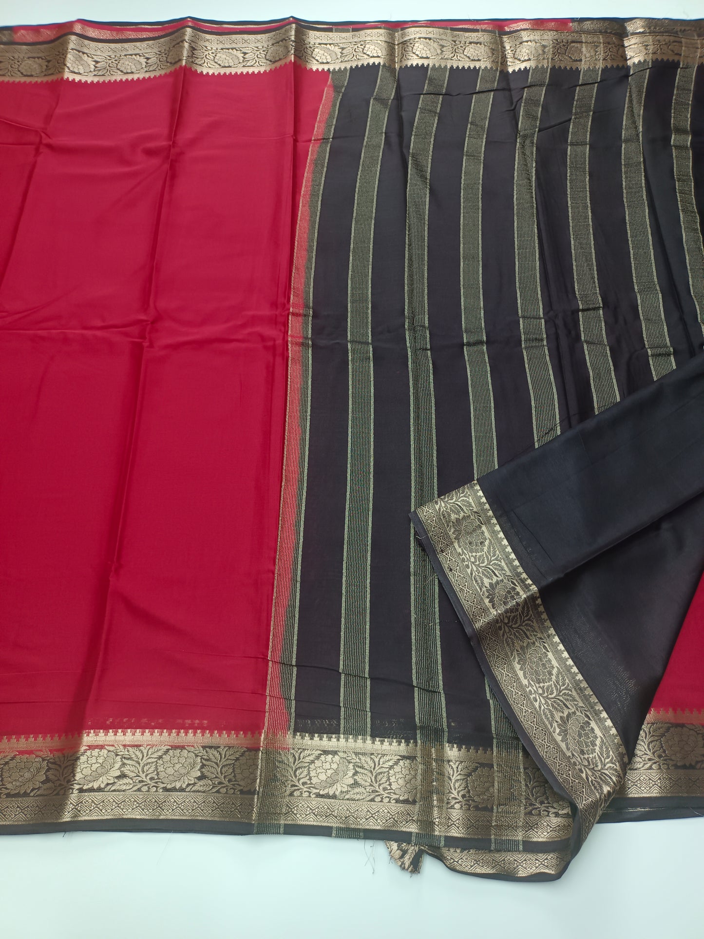 ART CREPE SAREE