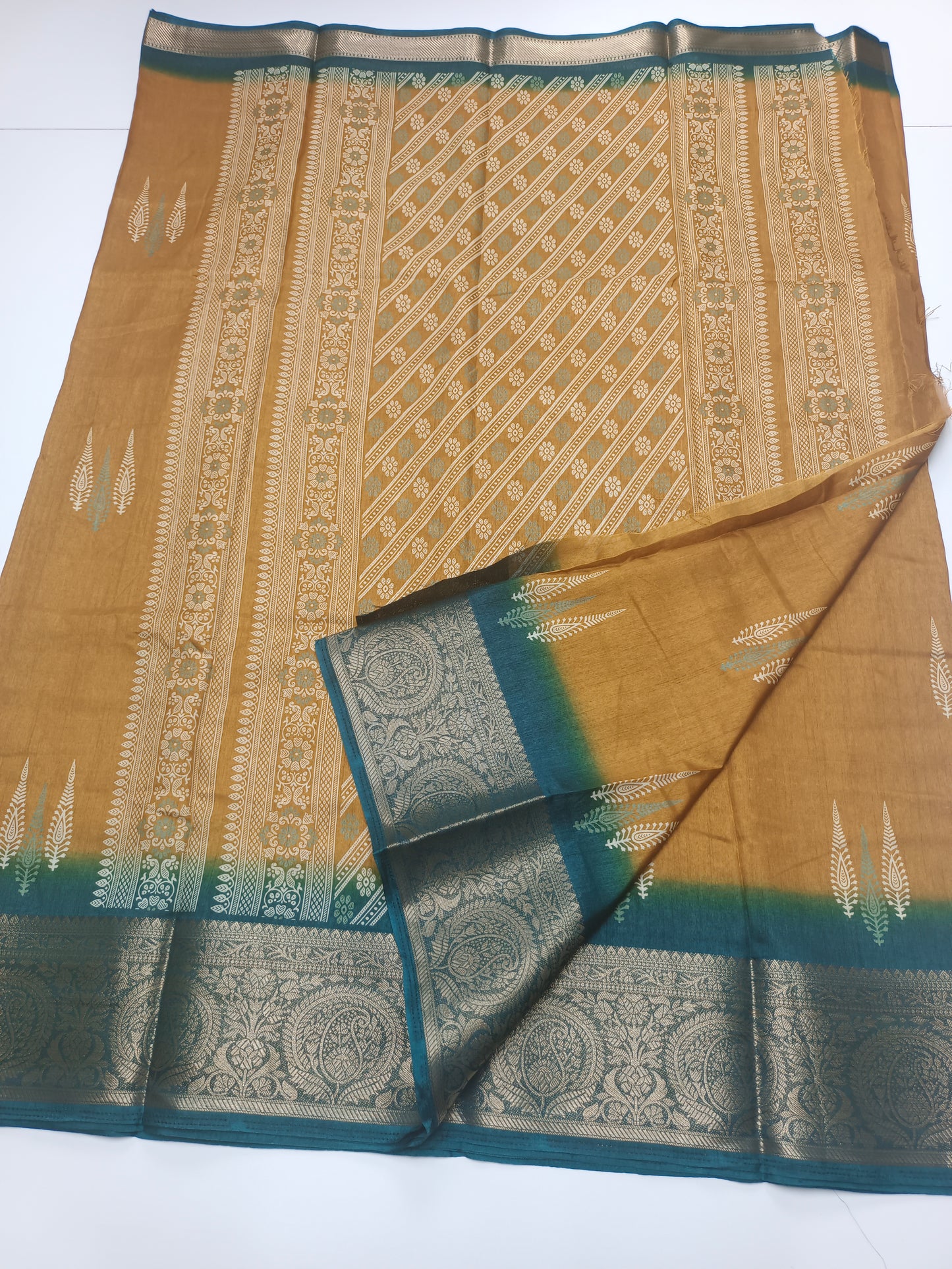 FANCY DOLA SILK SAREE