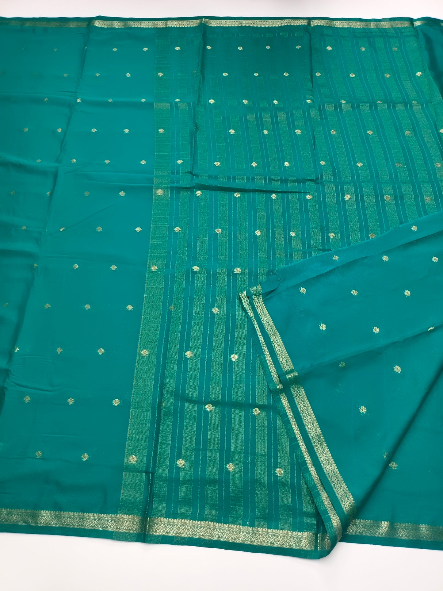 ART CREPE SAREE