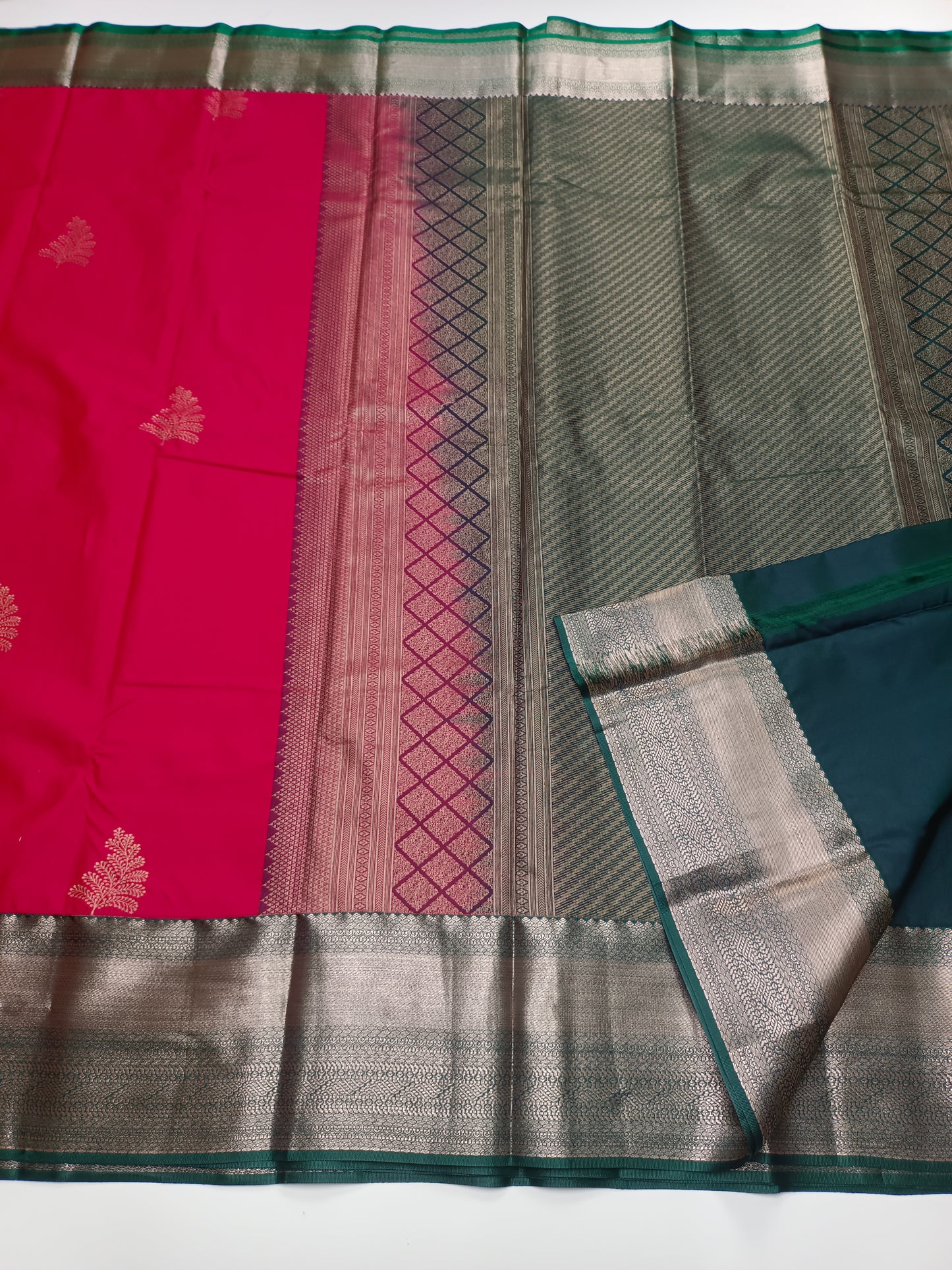 KANCHIPURAM SEMI SILK SAREE