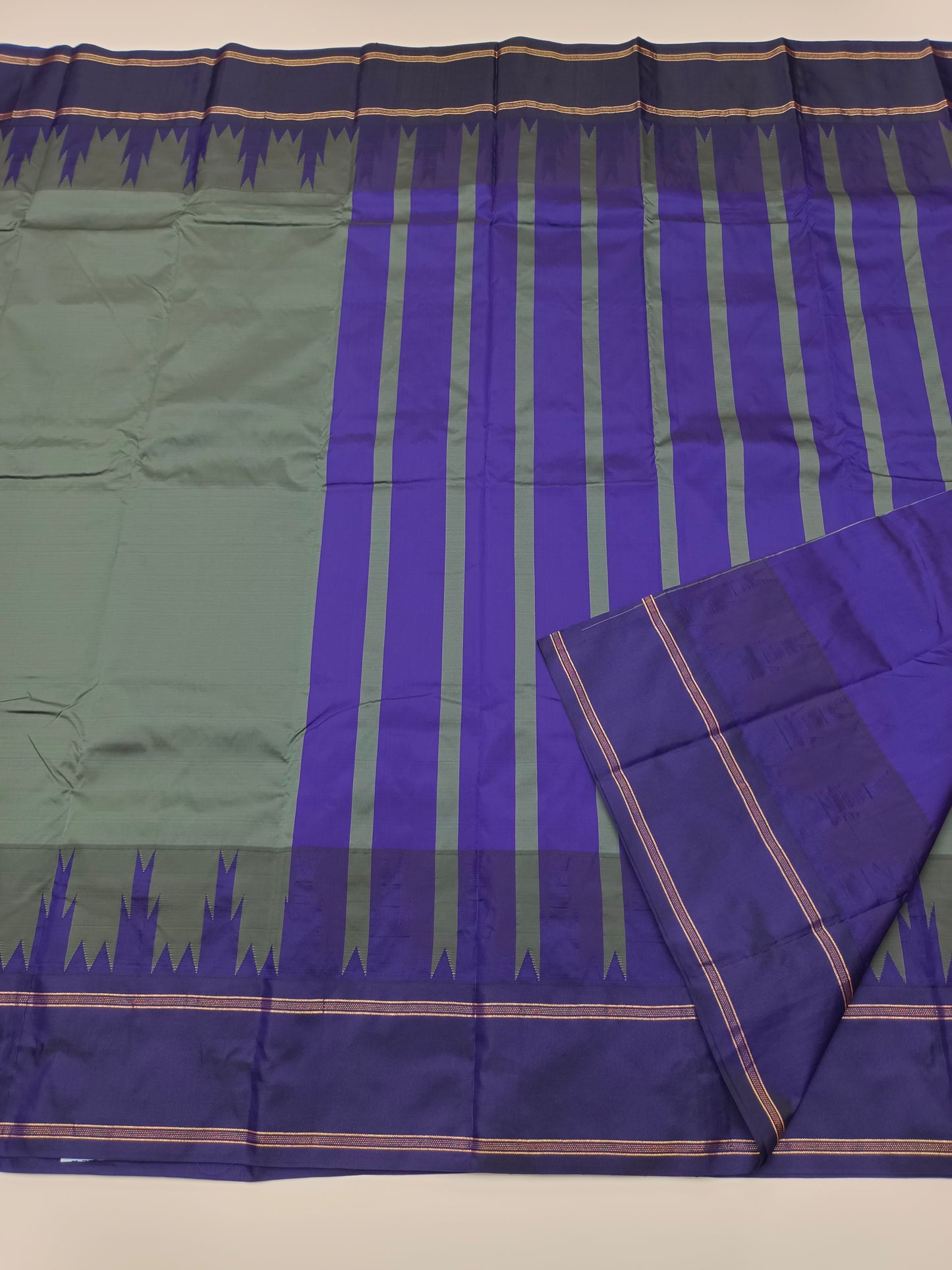 MINI MOLALKALMURU SILK SAREE