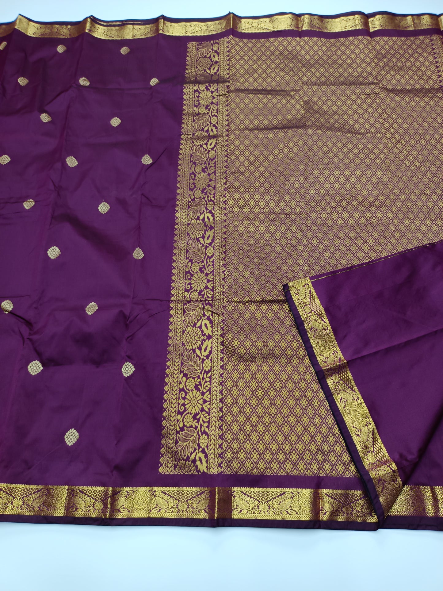 MINI MOLALKALMURU SILK SAREE