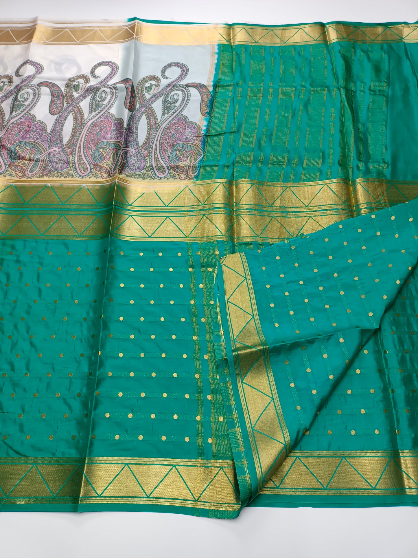 2D FANCY PRINTED ART CREPE SAREE