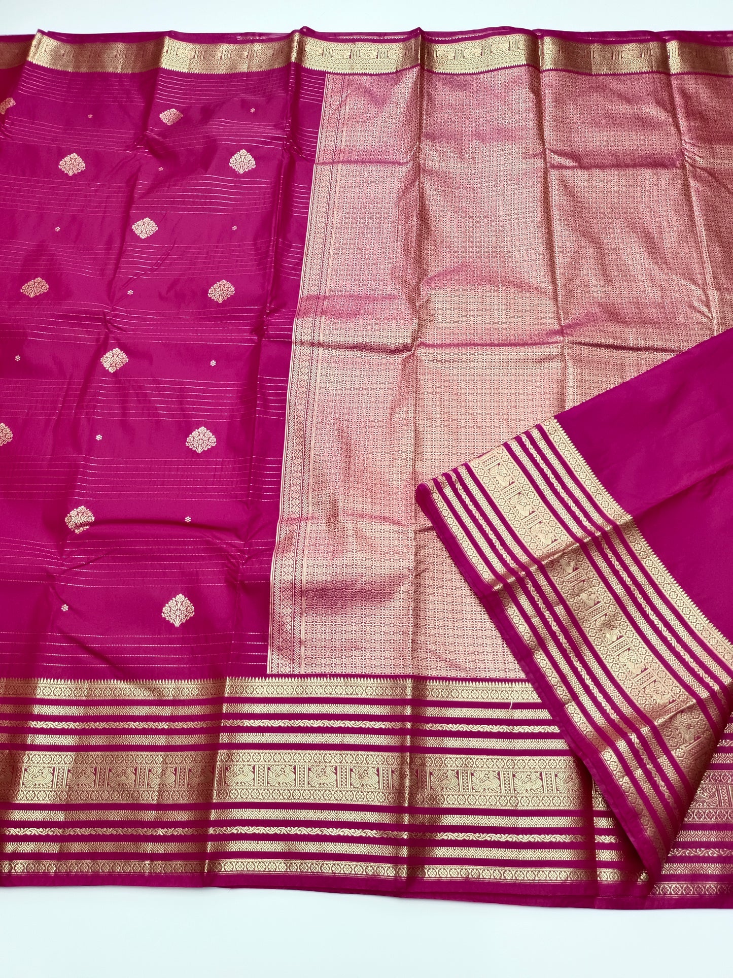 KANCHIPURAM SEMI SILK SAREE