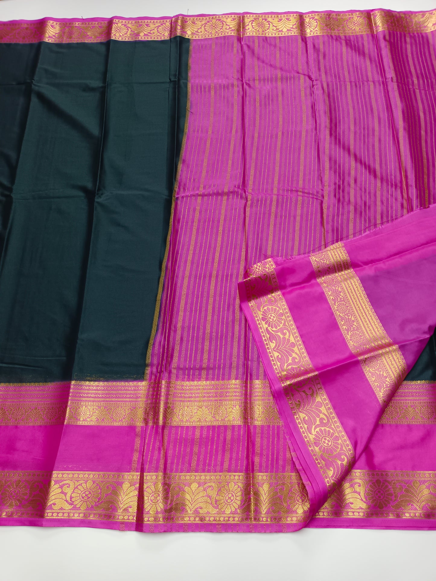 ART CREPE SAREE