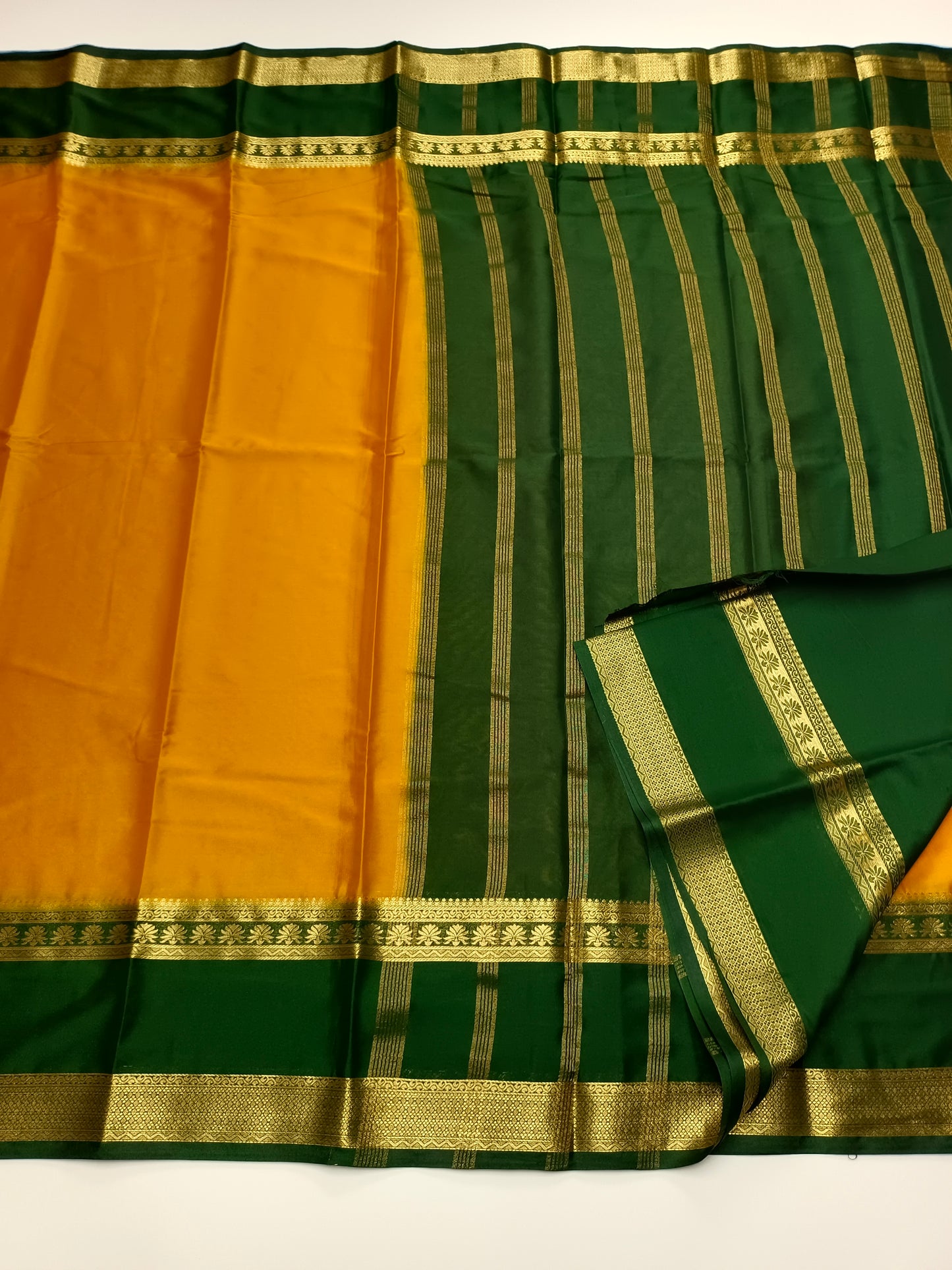 ART CREPE SAREE