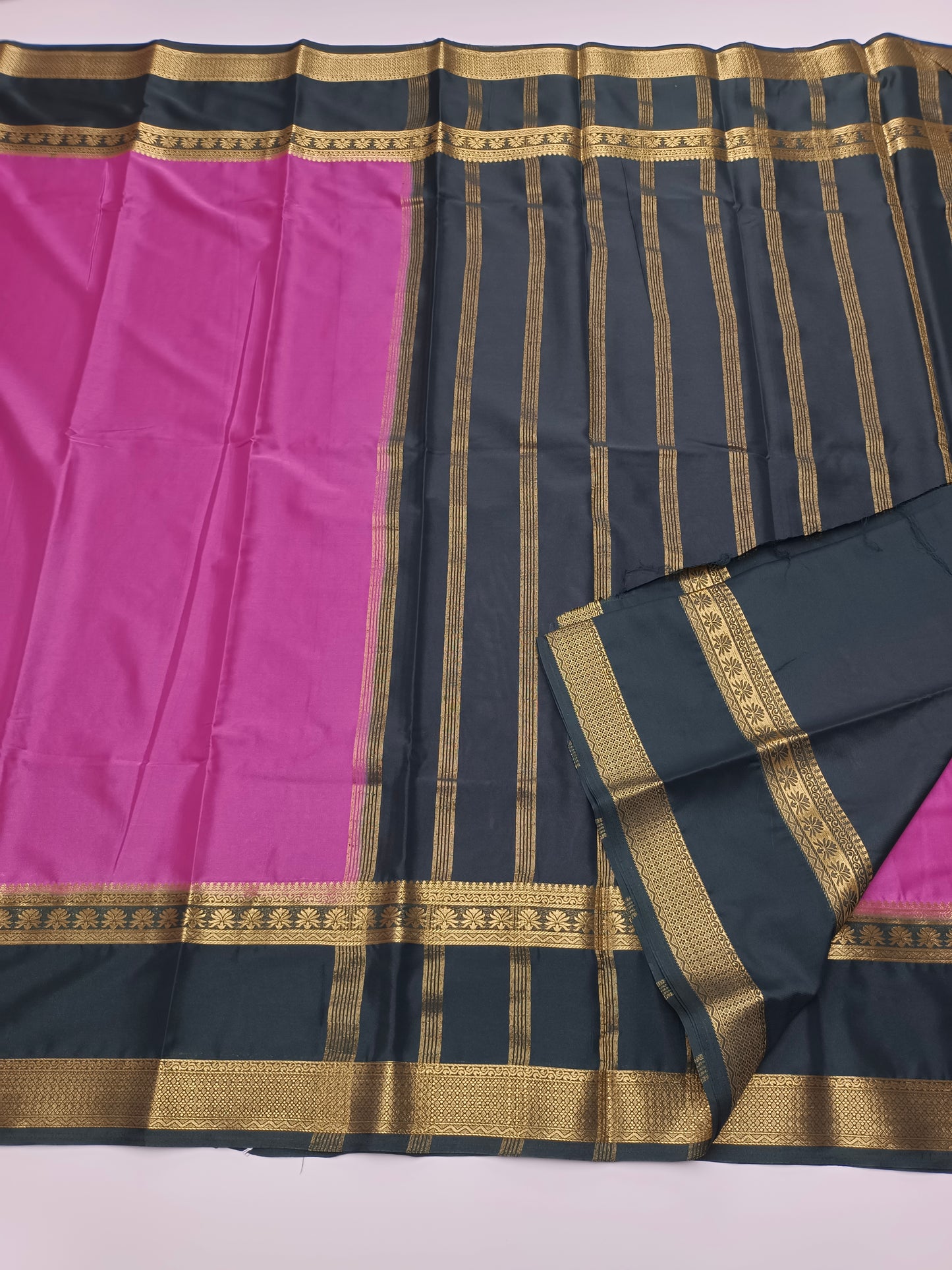 ART CREPE SAREE