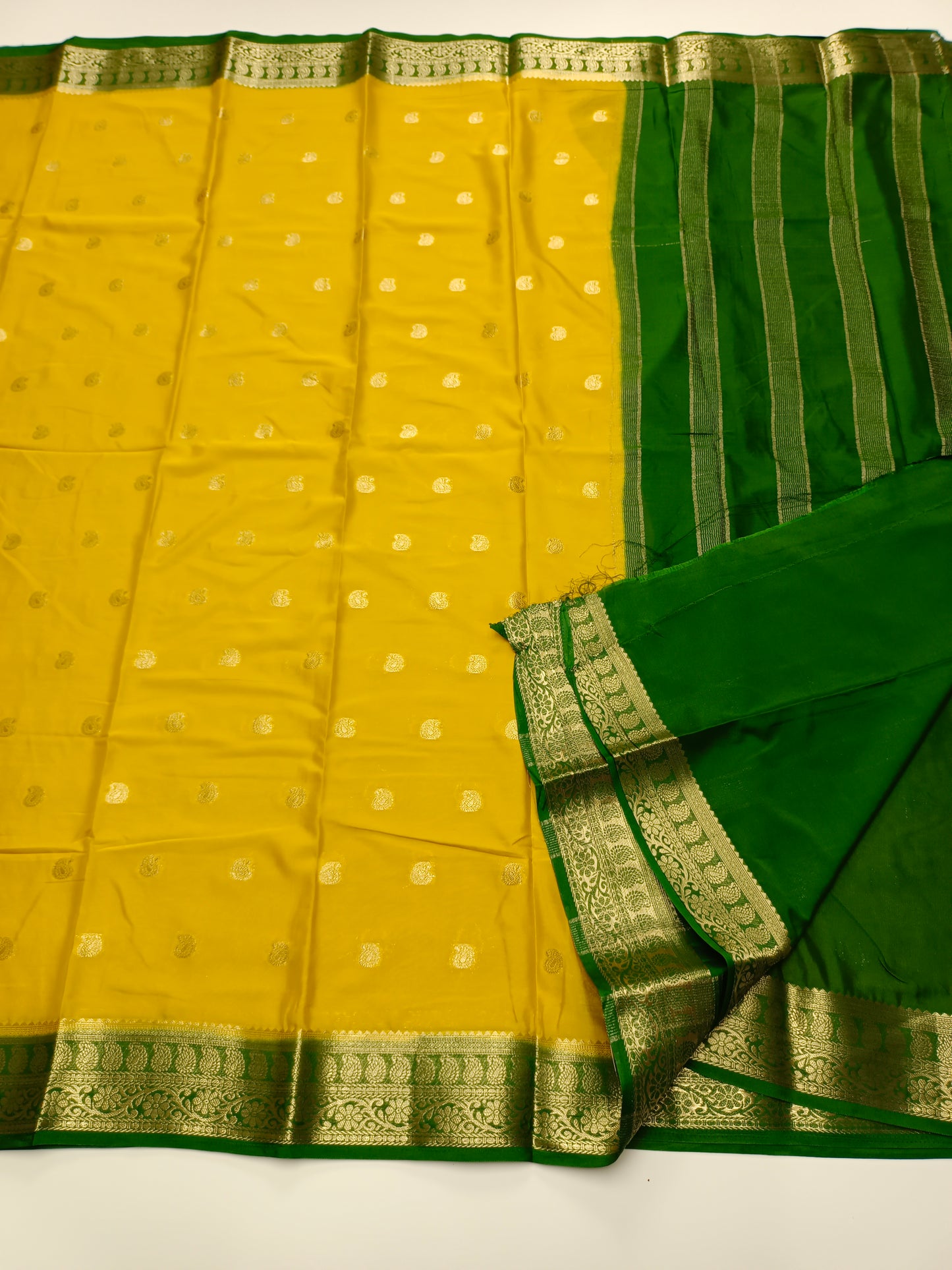 ART CREPE SAREE