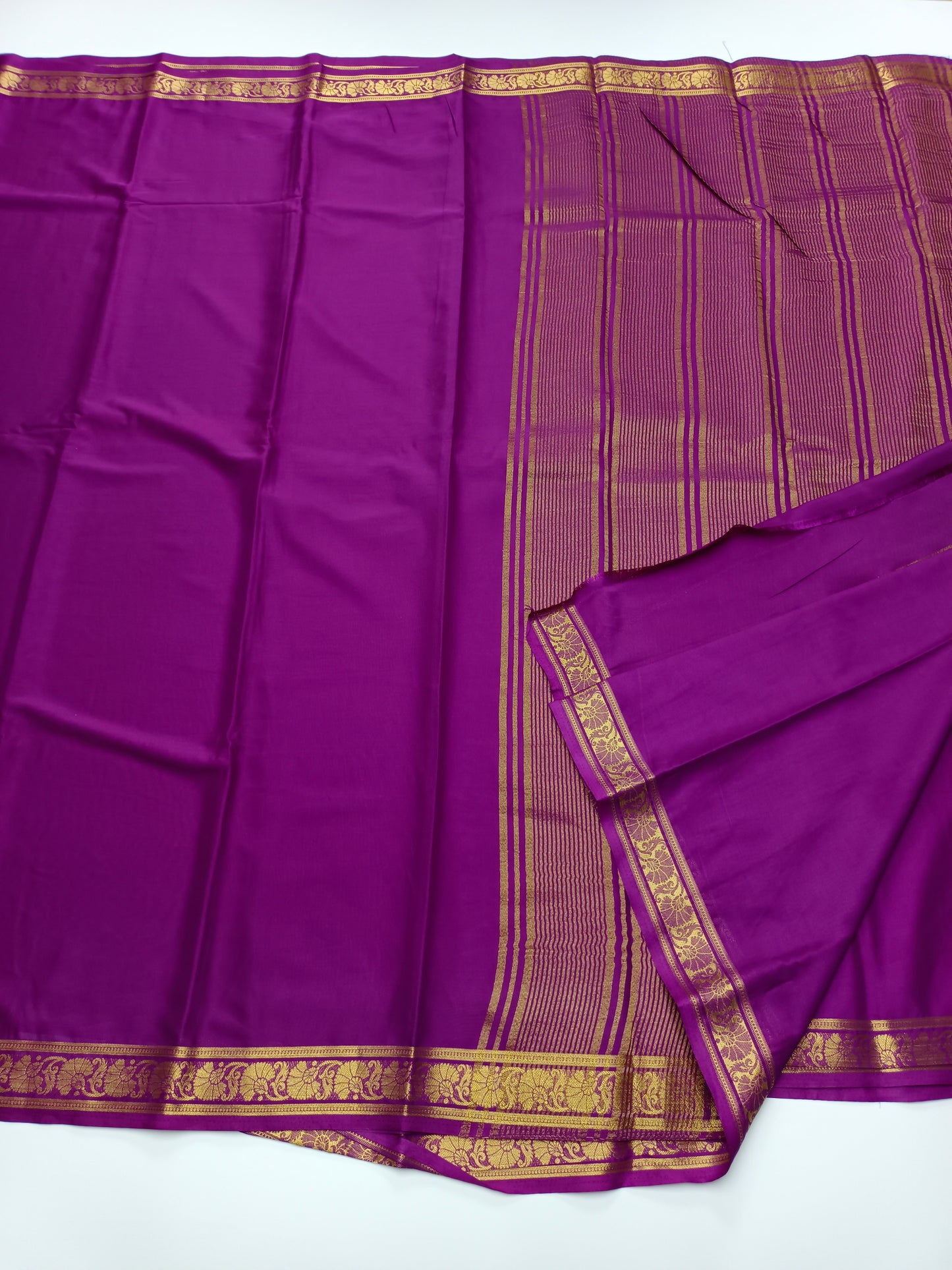 ART CREPE SAREE