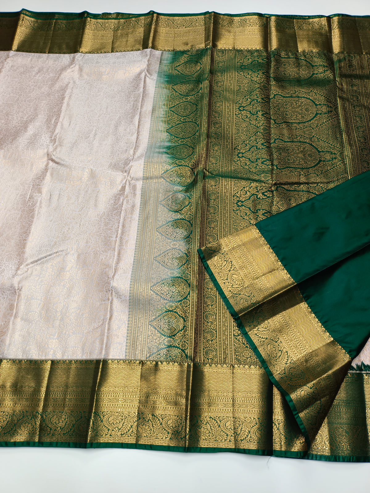 KANCHIPURAM SEMI SILK SAREE