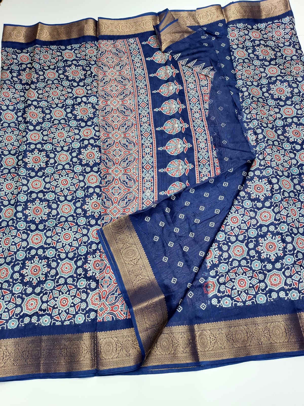 FANCY LENIN SAREE