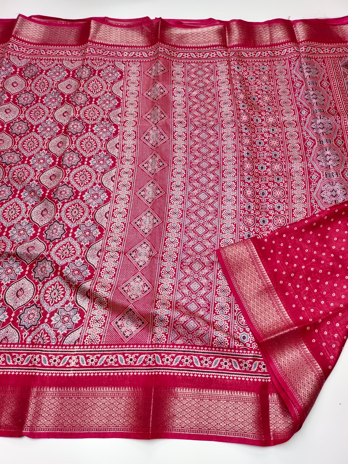 FANCY LENIN SAREE
