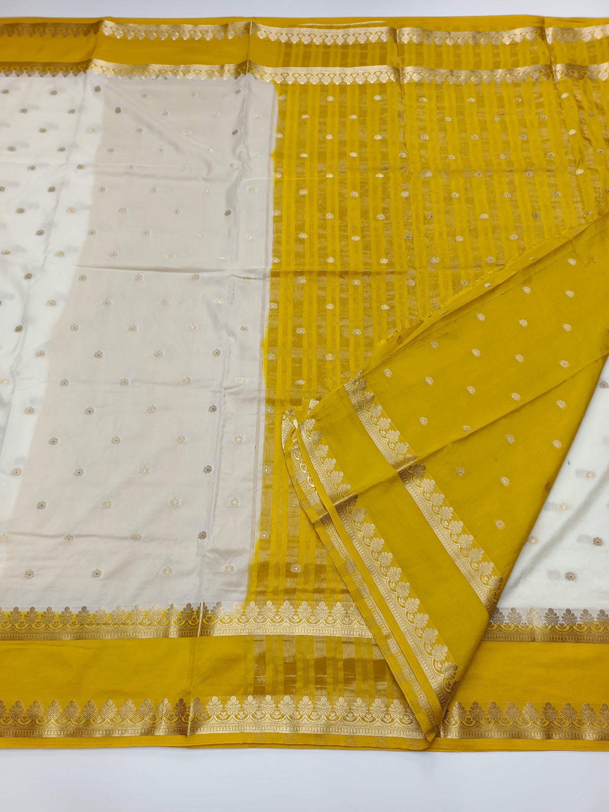 ART CREPE SAREE