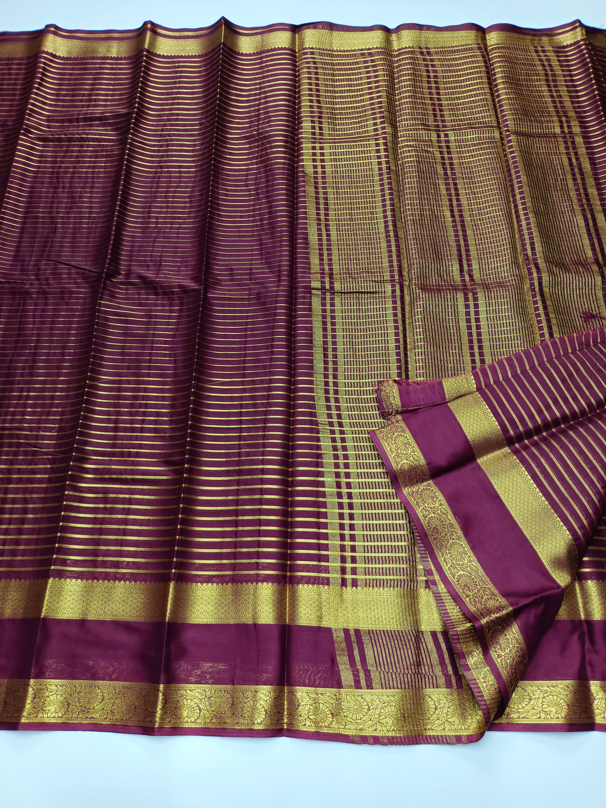 ART CRPE SAREE