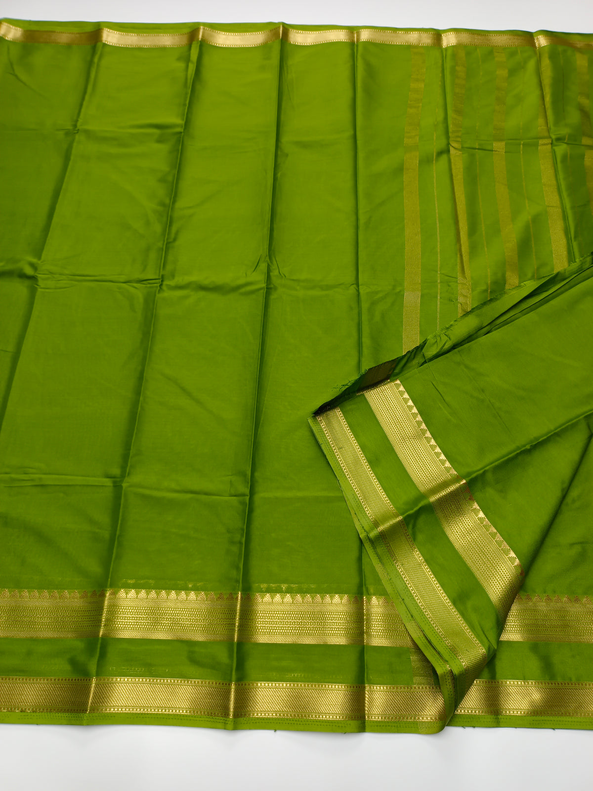 ART CRPE SAREE