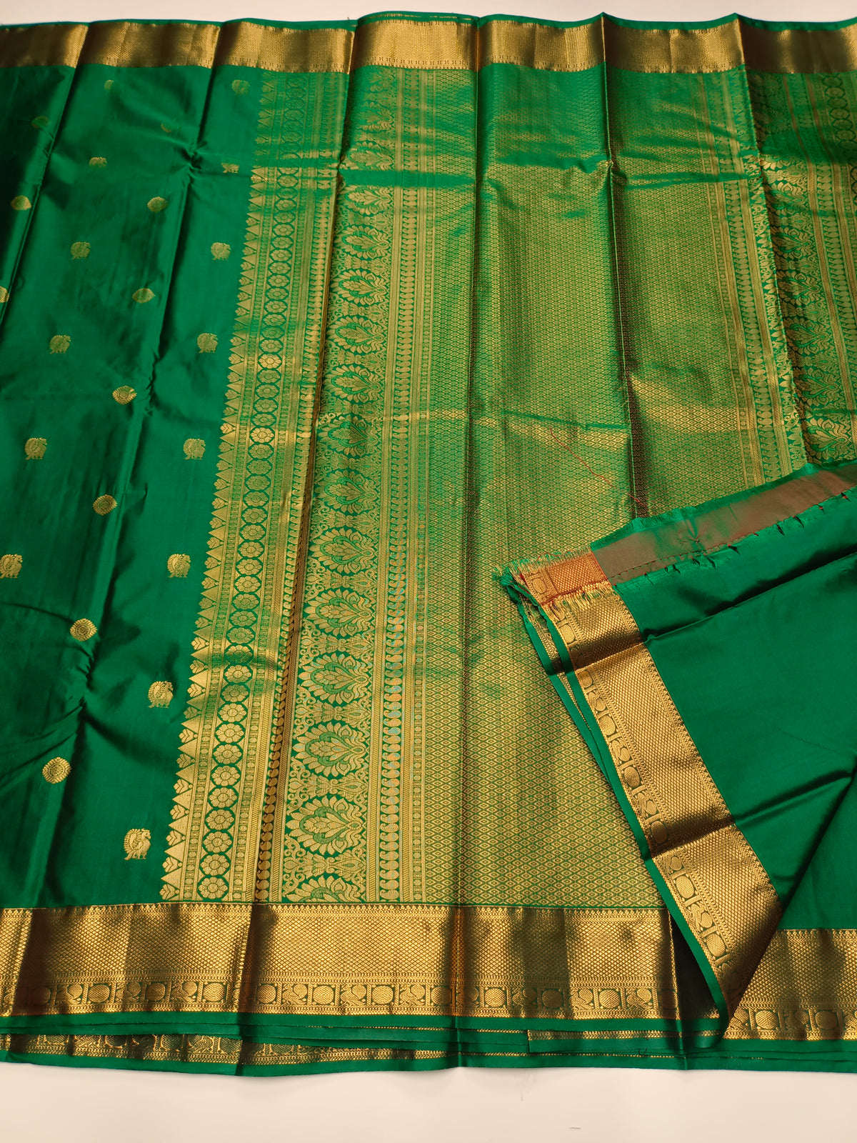 KANCHIPURAM SEMI SILK SAREE