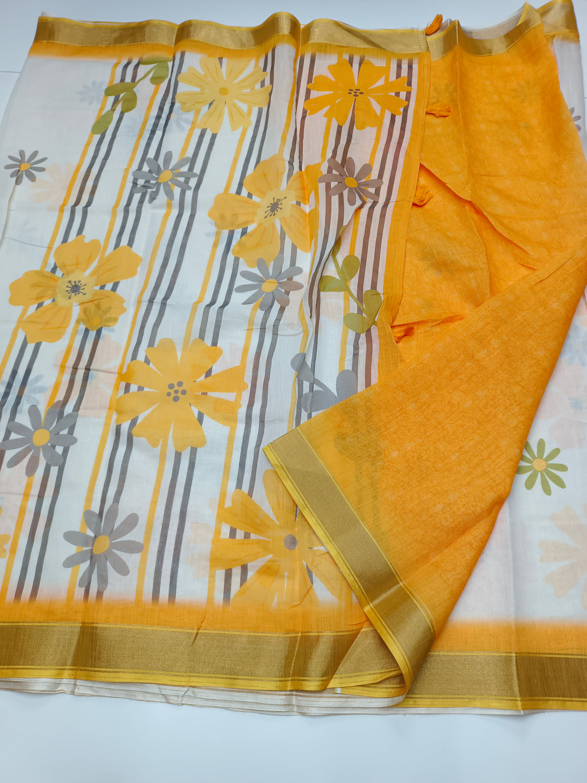 FANCY LENIN SAREE