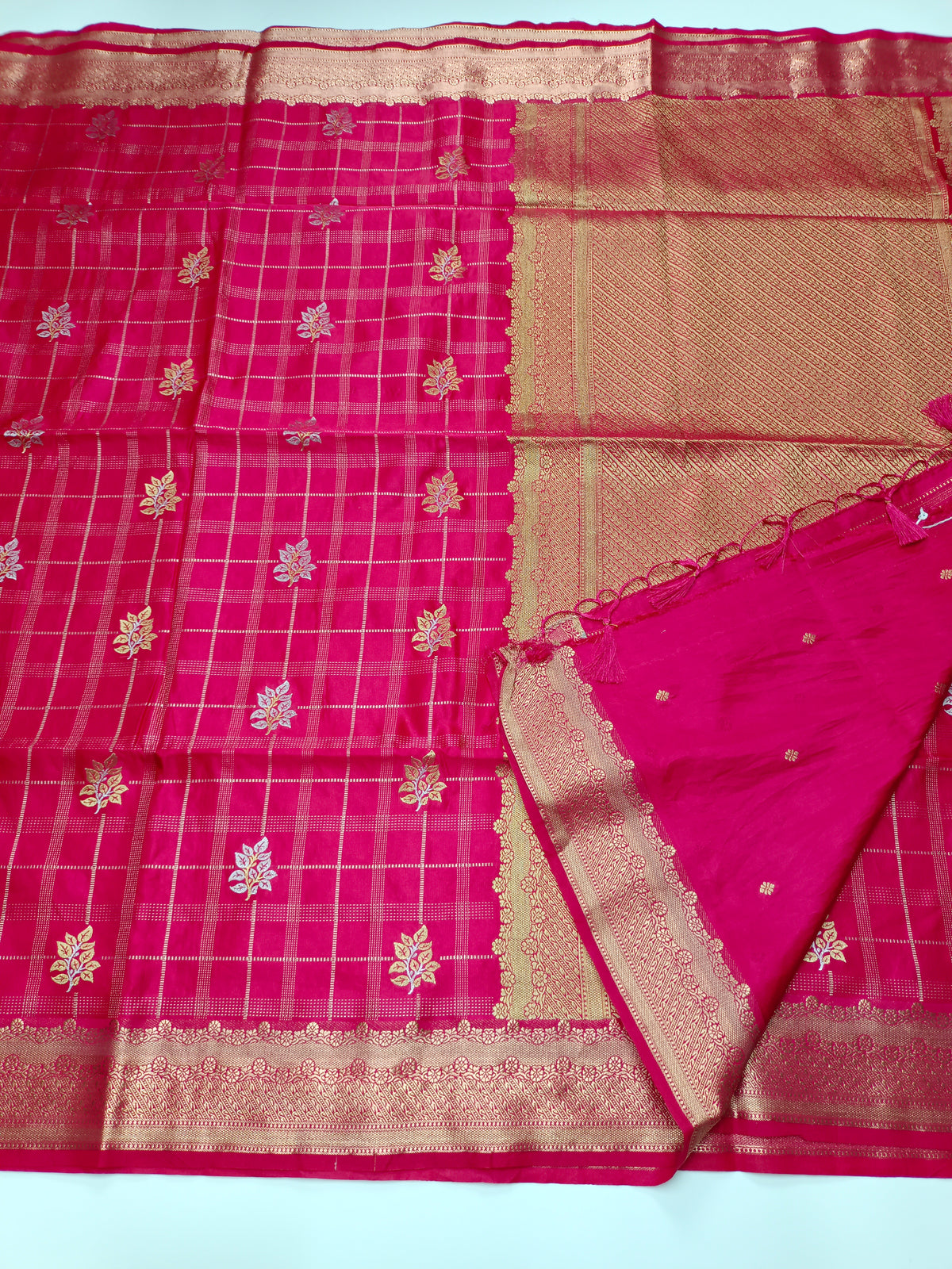 FANCY ART WORK SAREE