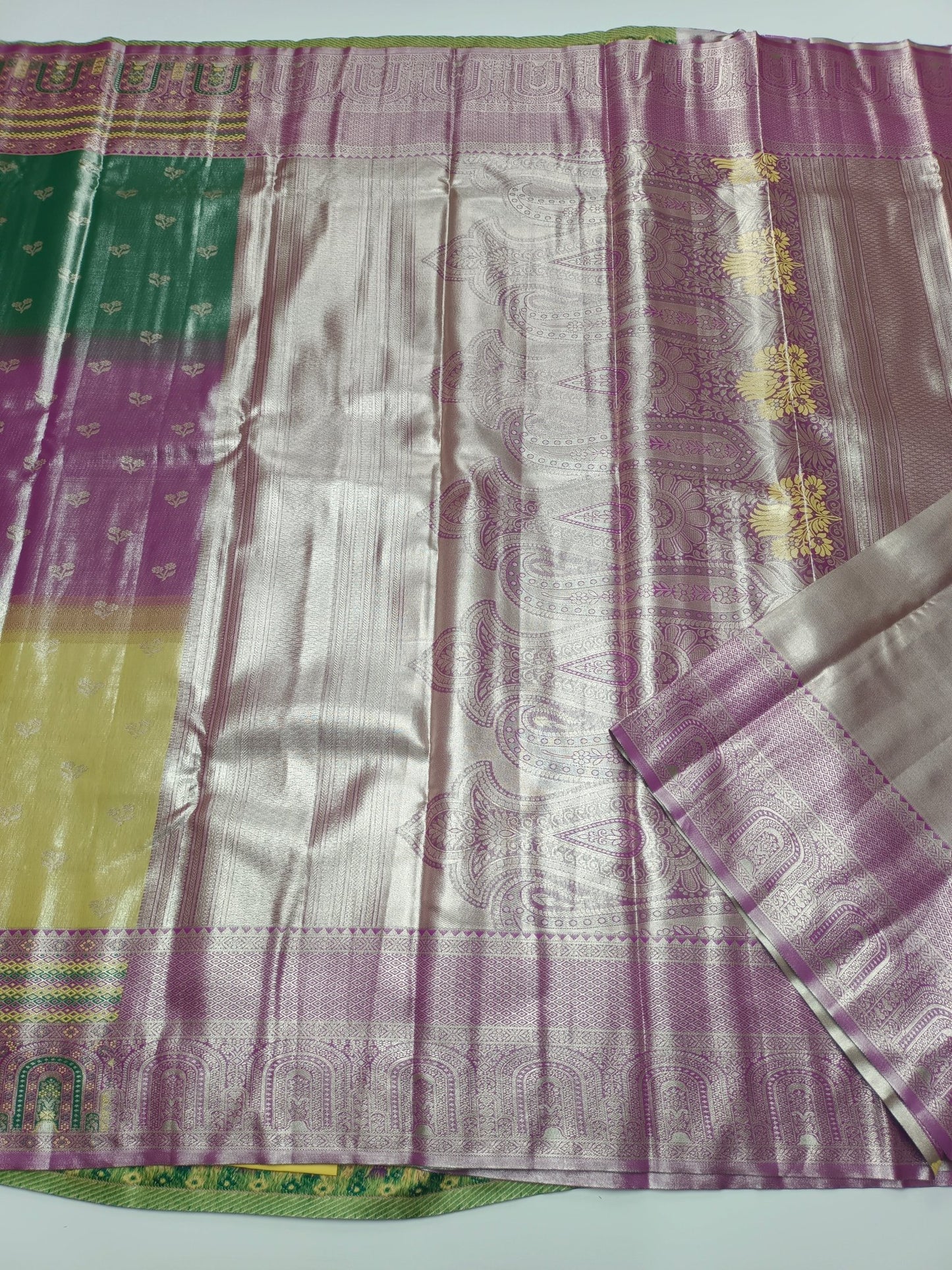 FANCY BROCADE SAREE - B S CHANNABASAPPA & SONS