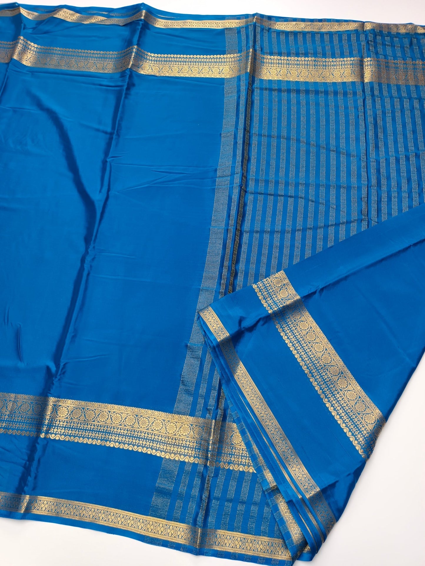 FANCY SEMI CREPE SILK SAREE - B S CHANNABASAPPA & SONS
