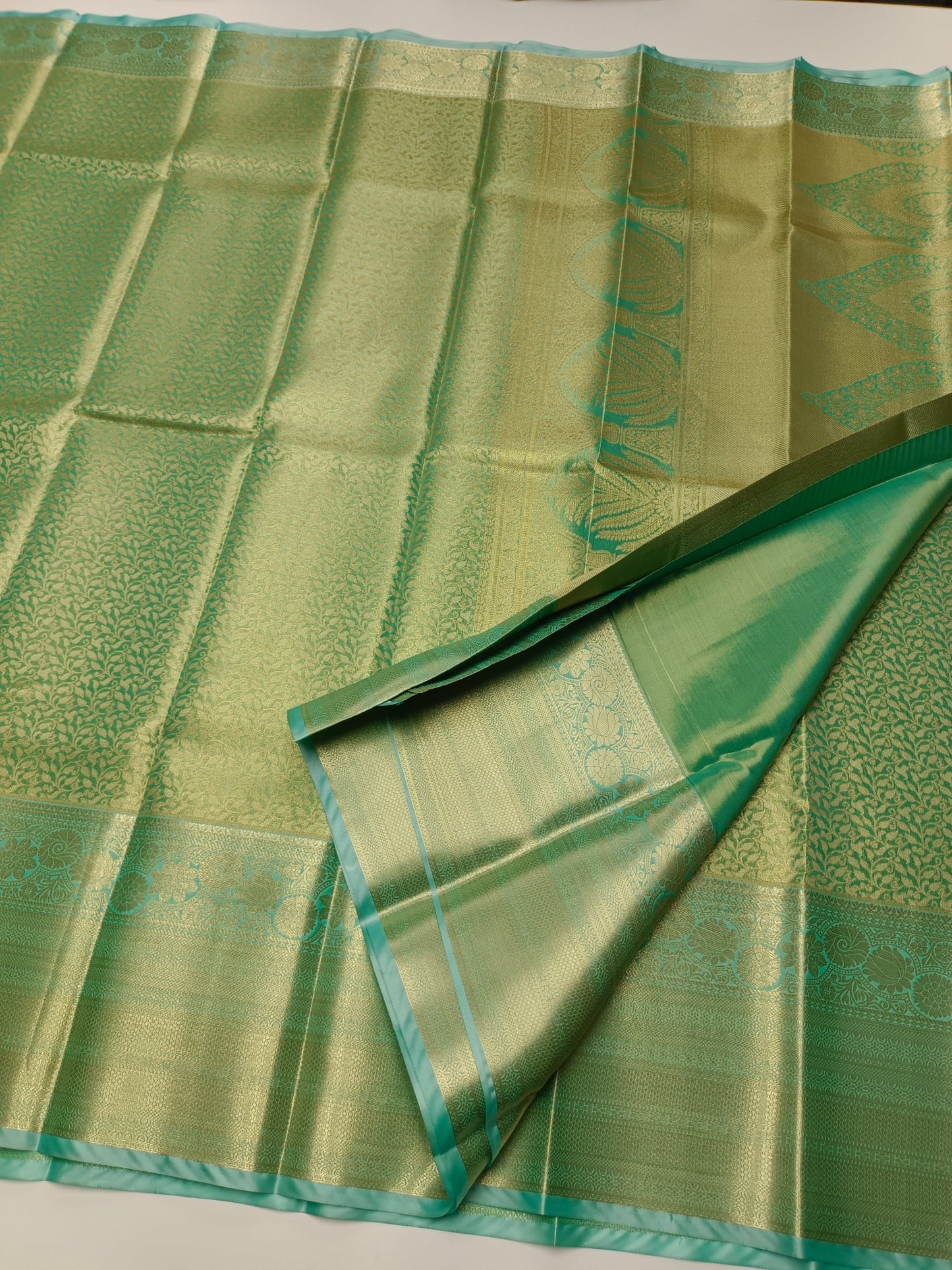 FANCY BRIDAL SILK SAREE - B S CHANNABASAPPA & SONS