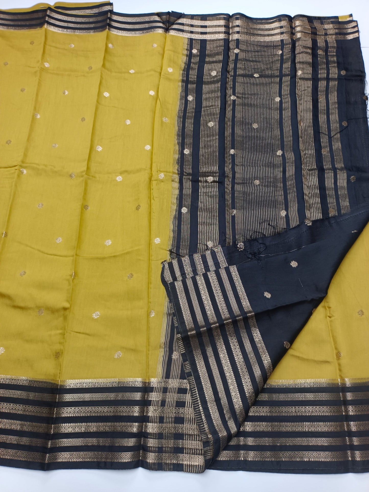 FANCY MALBARI SILK SAREE - B S CHANNABASAPPA & SONS
