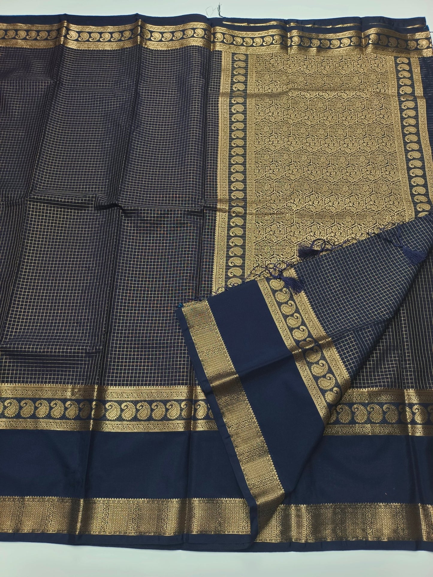 SEMI CREPE SILK SAREE - B S CHANNABASAPPA & SONS