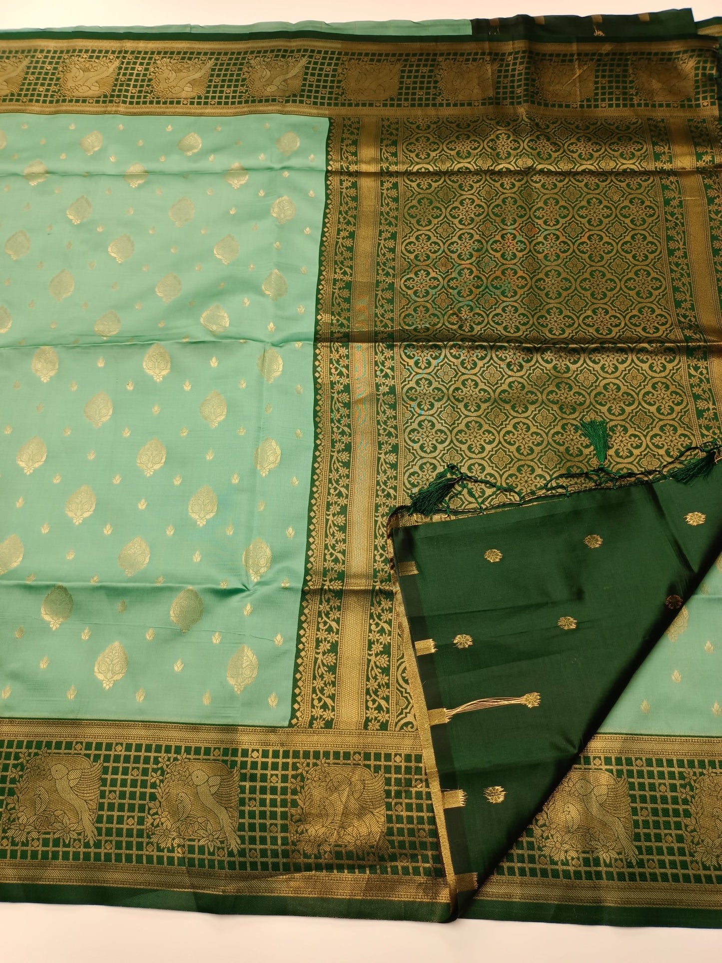 SOFT RAW SILK SAREE - B S CHANNABASAPPA & SONS