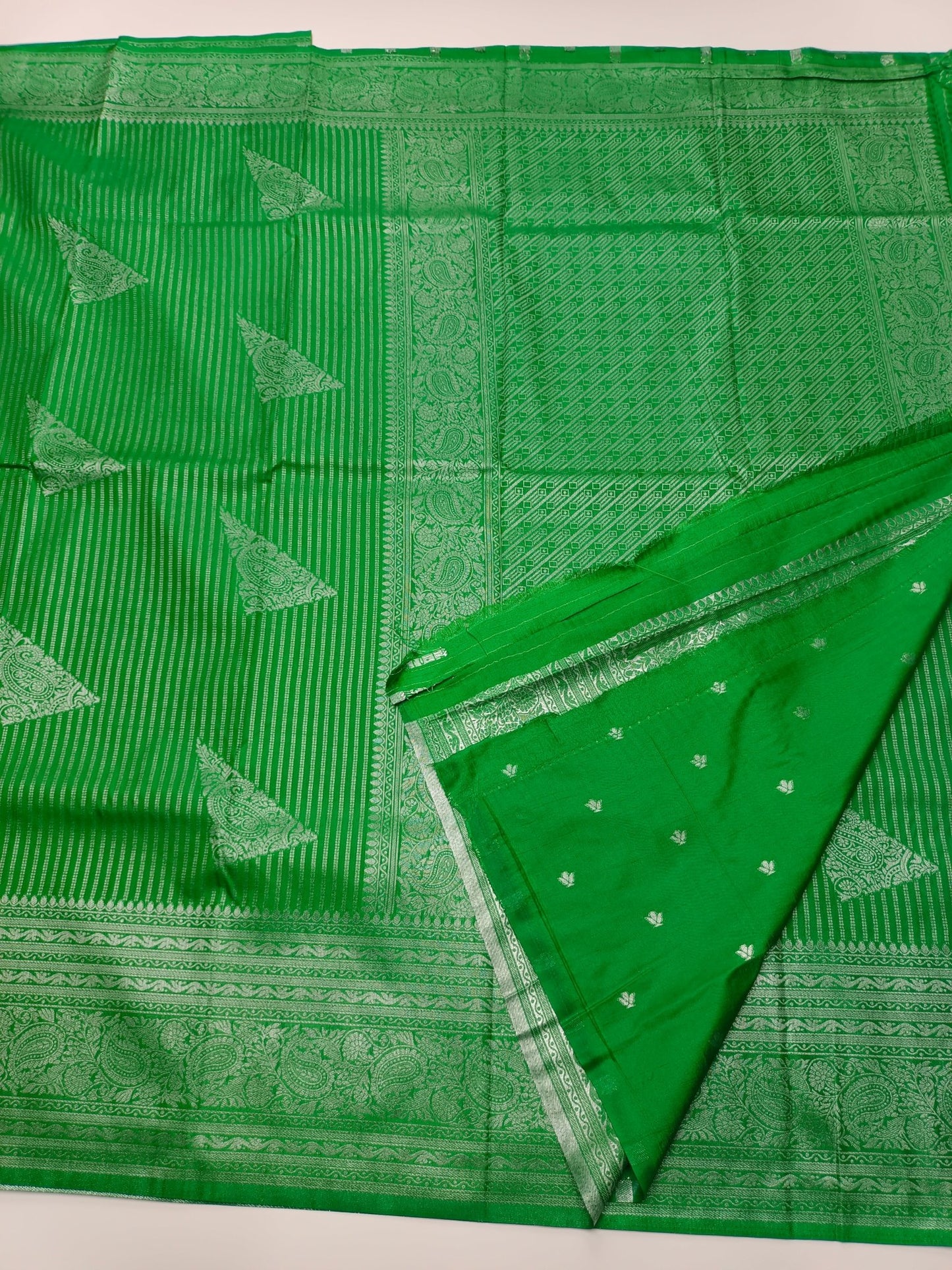FANCY SOFT SILK SAREE - B S CHANNABASAPPA & SONS