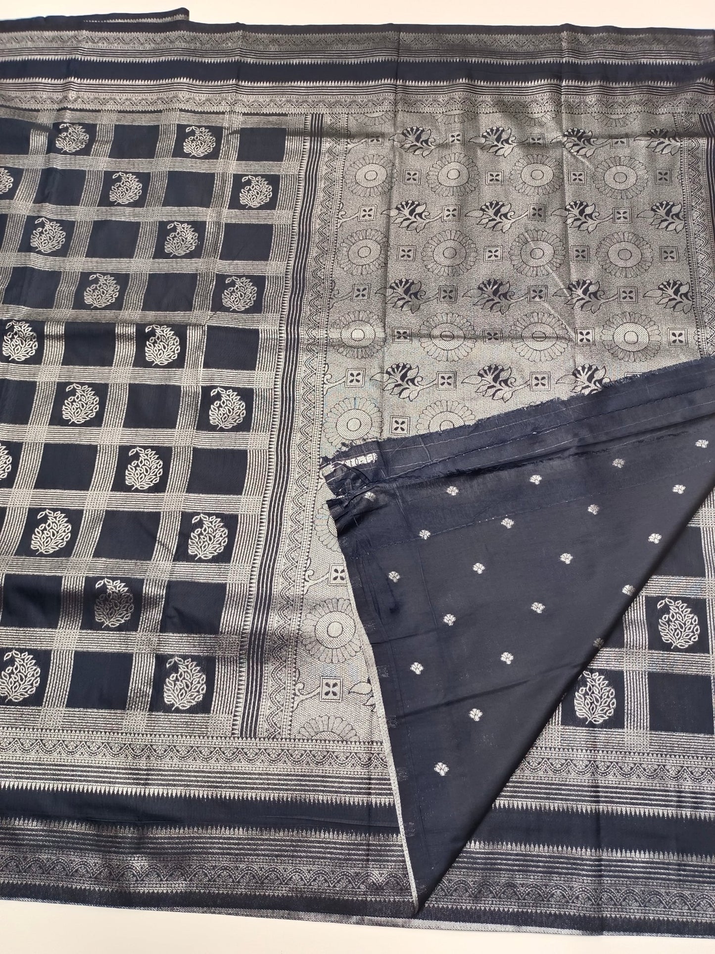 FANCY SOFT SILK SAREE - B S CHANNABASAPPA & SONS