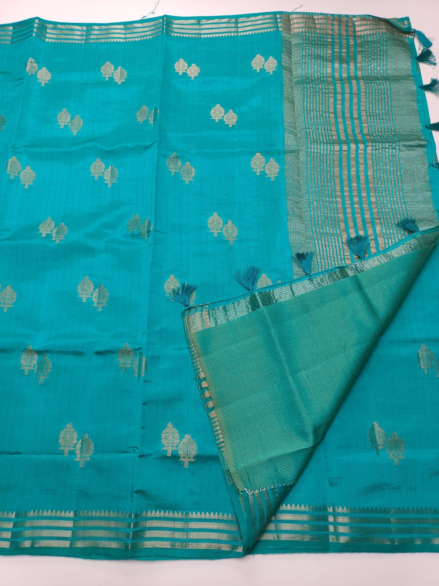 FANCY RAW SILK SAREE - B S CHANNABASAPPA & SONS