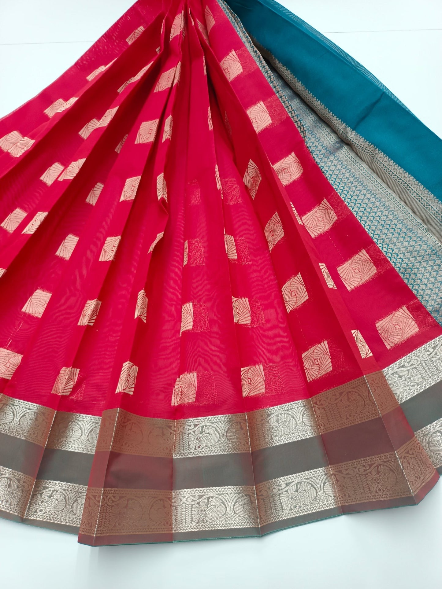 FANCY COTTON SAREE - B S CHANNABASAPPA & SONS