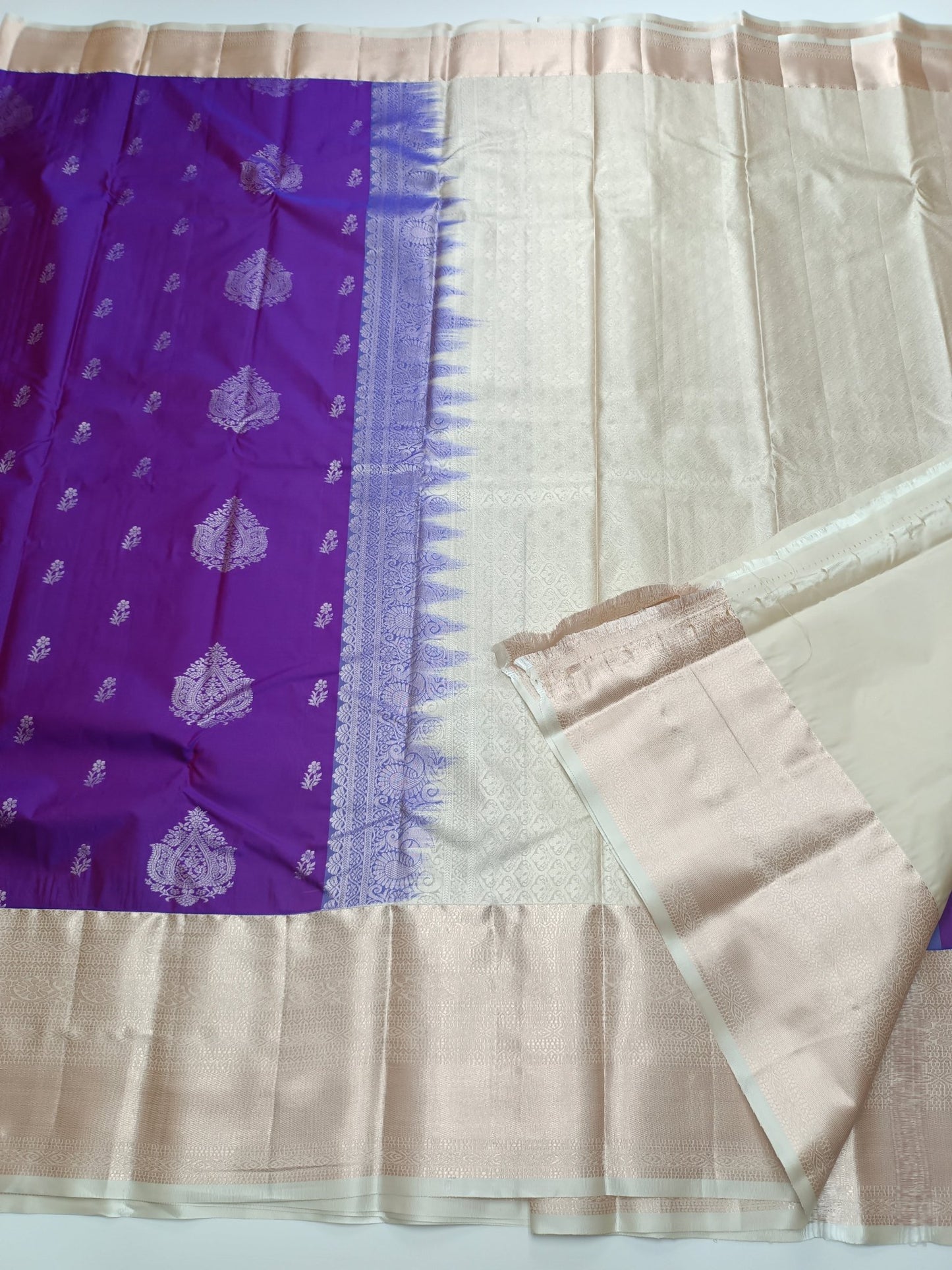 KANCHIPURAM SEMI SILK SAREE - B S CHANNABASAPPA & SONS