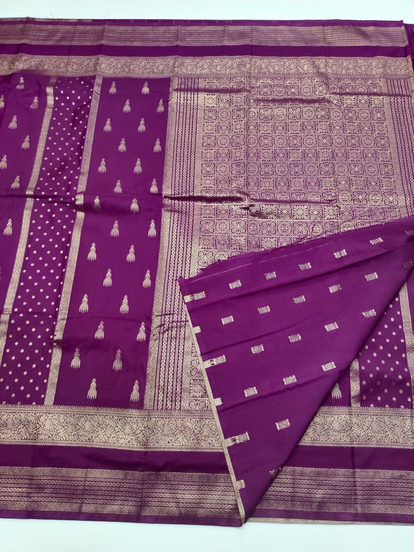 FANCY SOFT SILK SAREE - B S CHANNABASAPPA & SONS