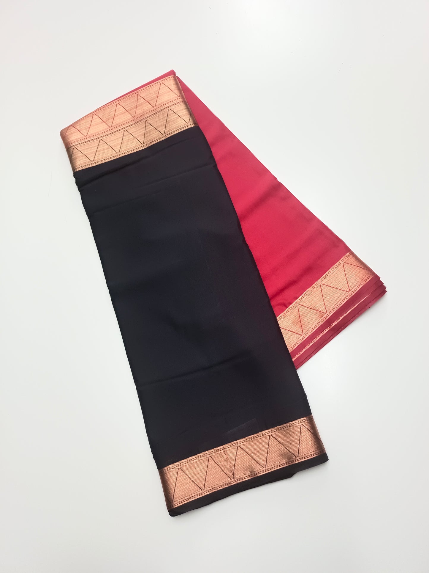 2D SEMI CREPE SILK SAREE