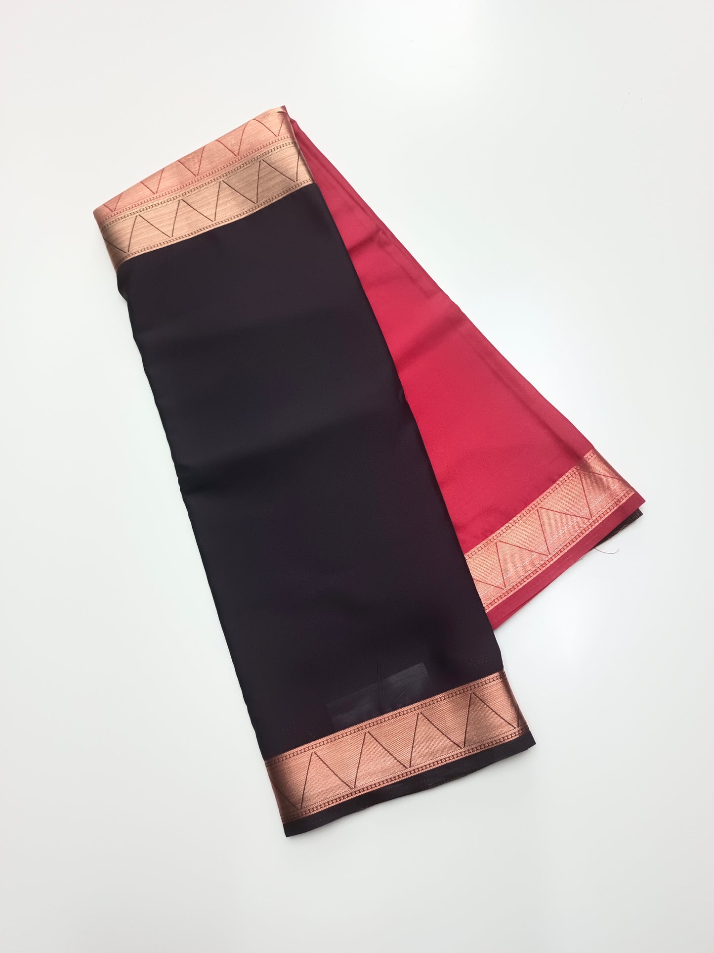 2D SEMI CREPE SILK SAREE