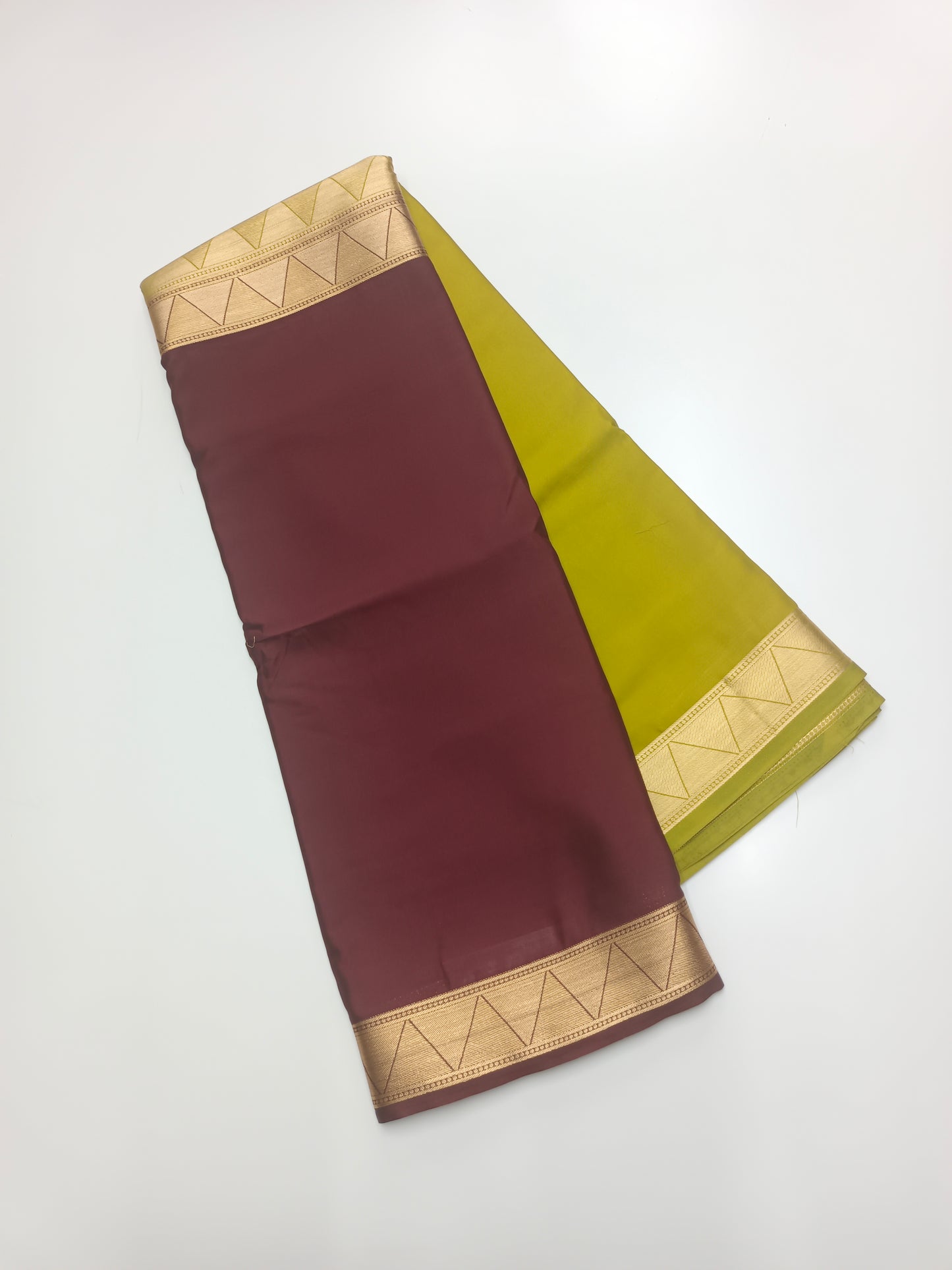 2D SEMI CREPE SILK SAREE