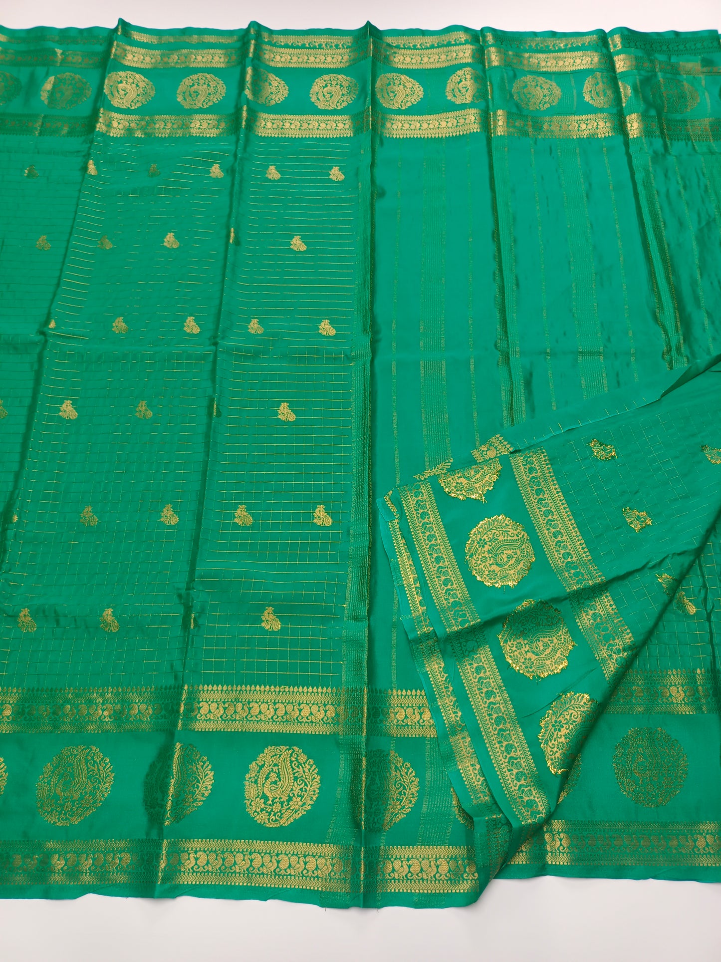 SEMI CRPE SILK SAREE