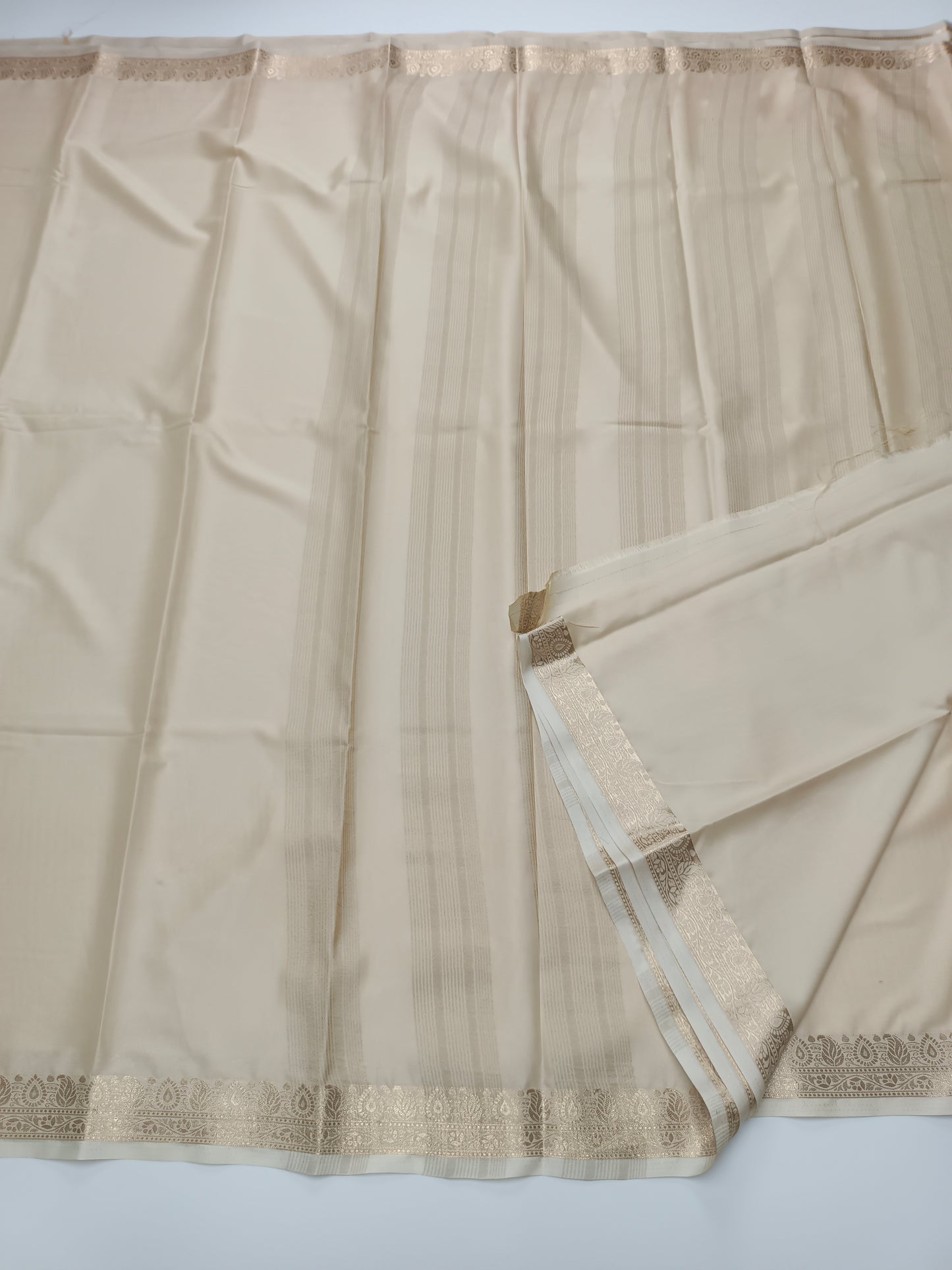 ART CREPE SAREE