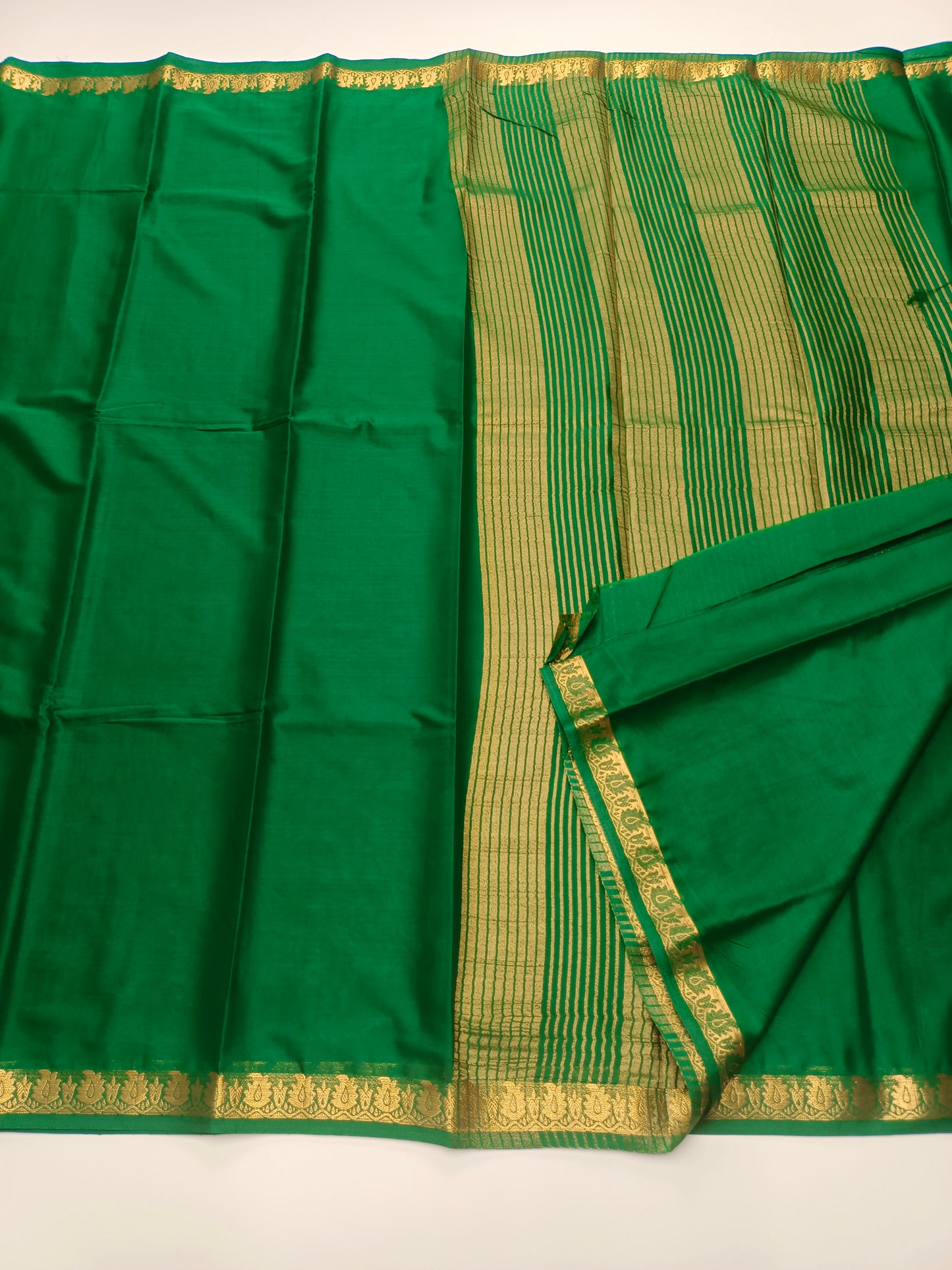 ART CREPE SAREE