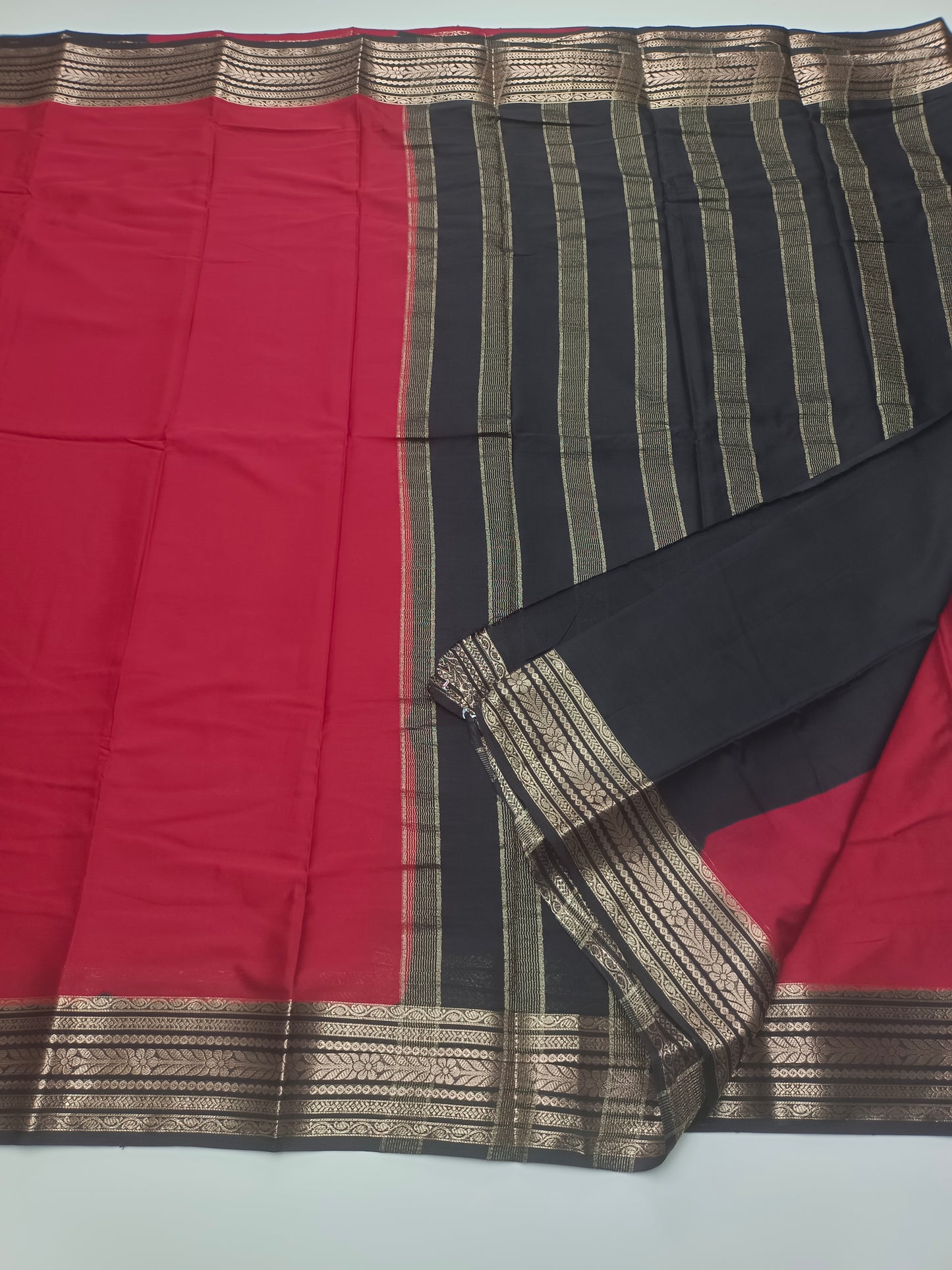 ART CREPE SAREE