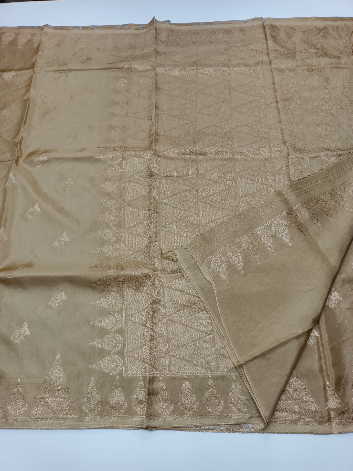 FANCY SEMI DOLA SILK SAREE (SPECIAL 30% DISCOUNT)