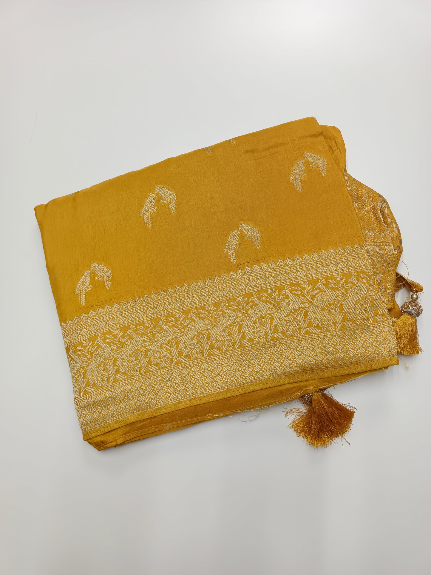 FANCY SEMI DOLA SILK SAREE (SPECIAL 30% DISCOUNT)