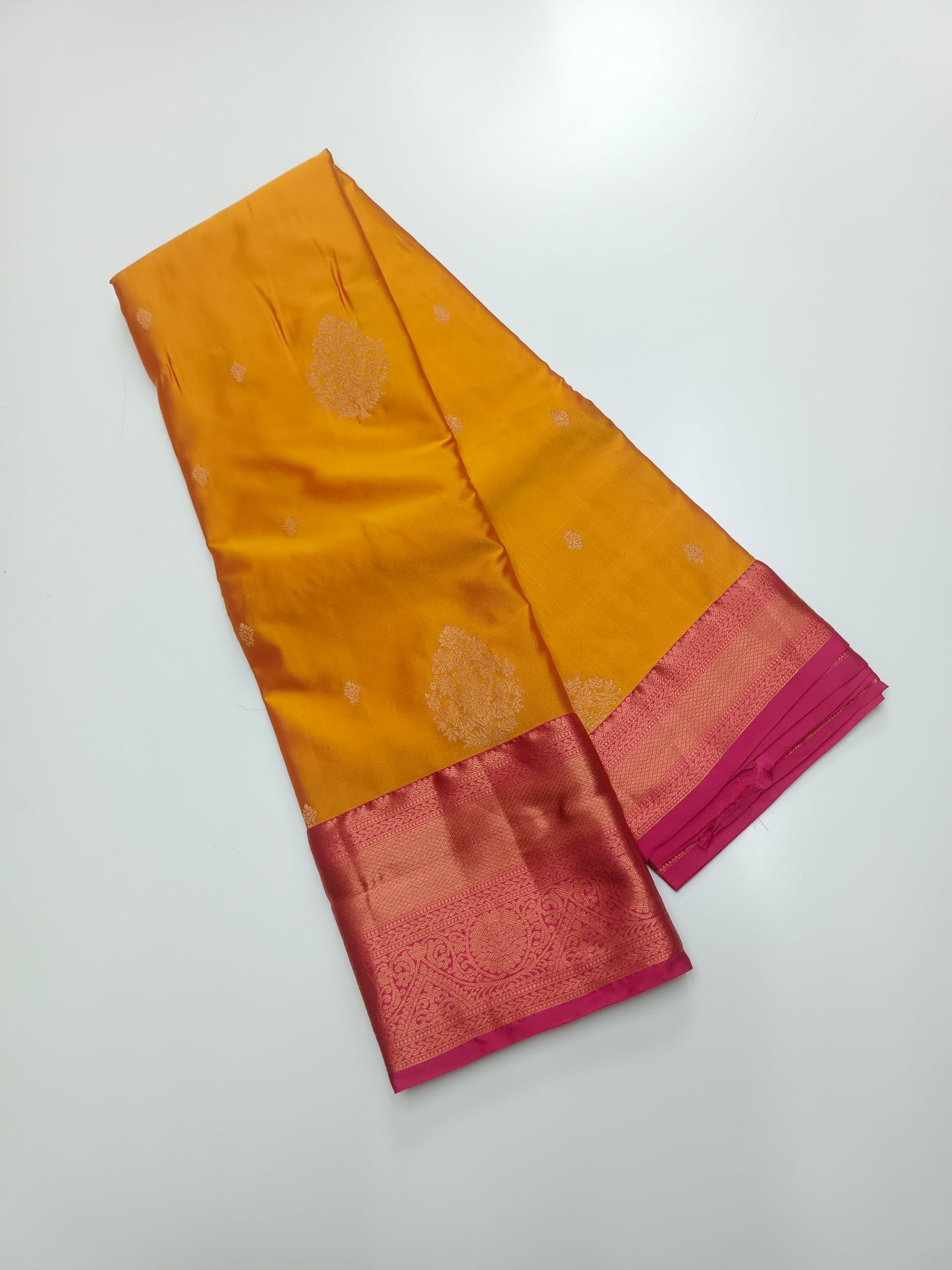KANCHIPURAM SEMI SILK SAREE