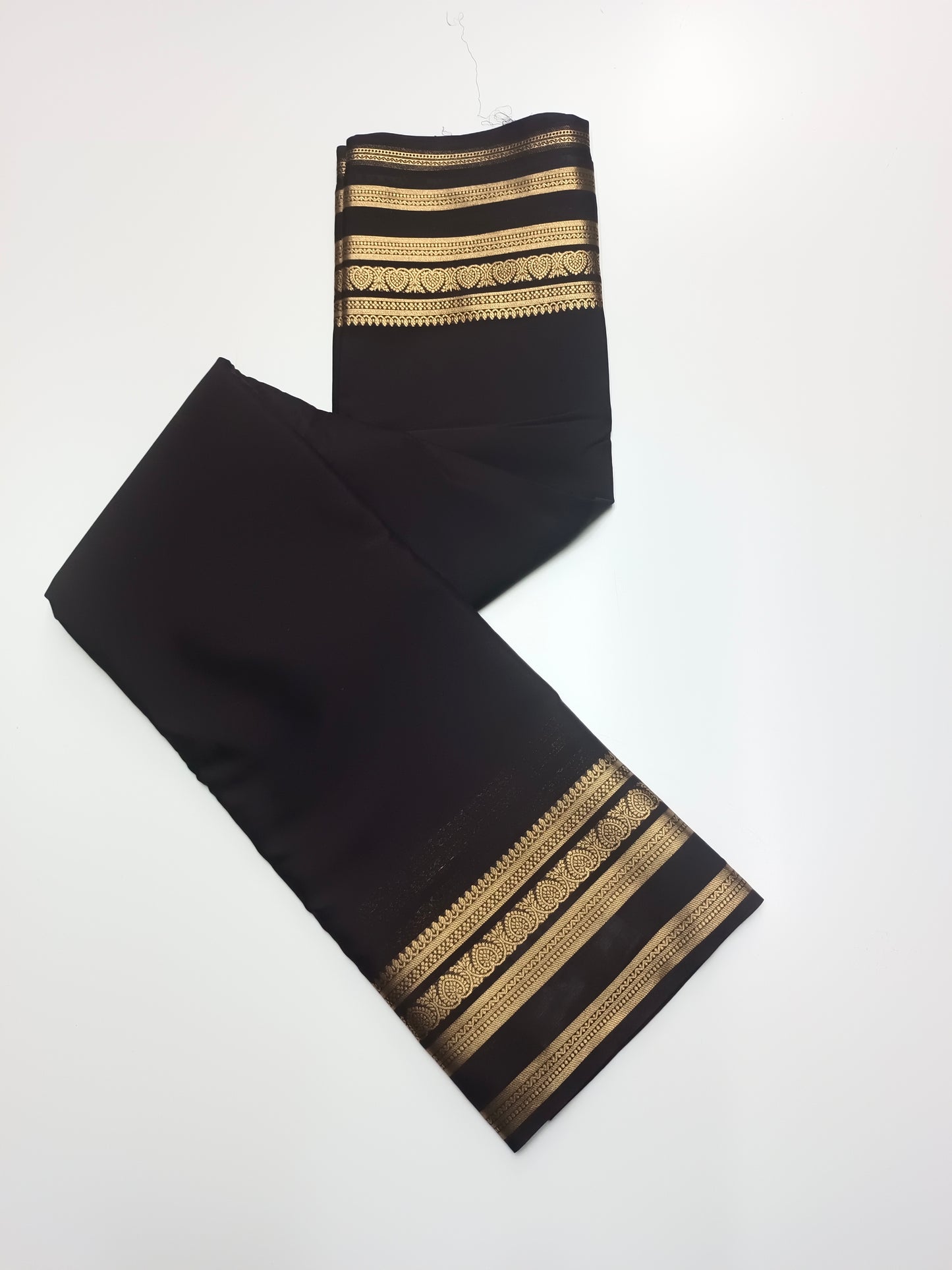 SEMI CREPE SILK SAREE (STAIN PROOF )