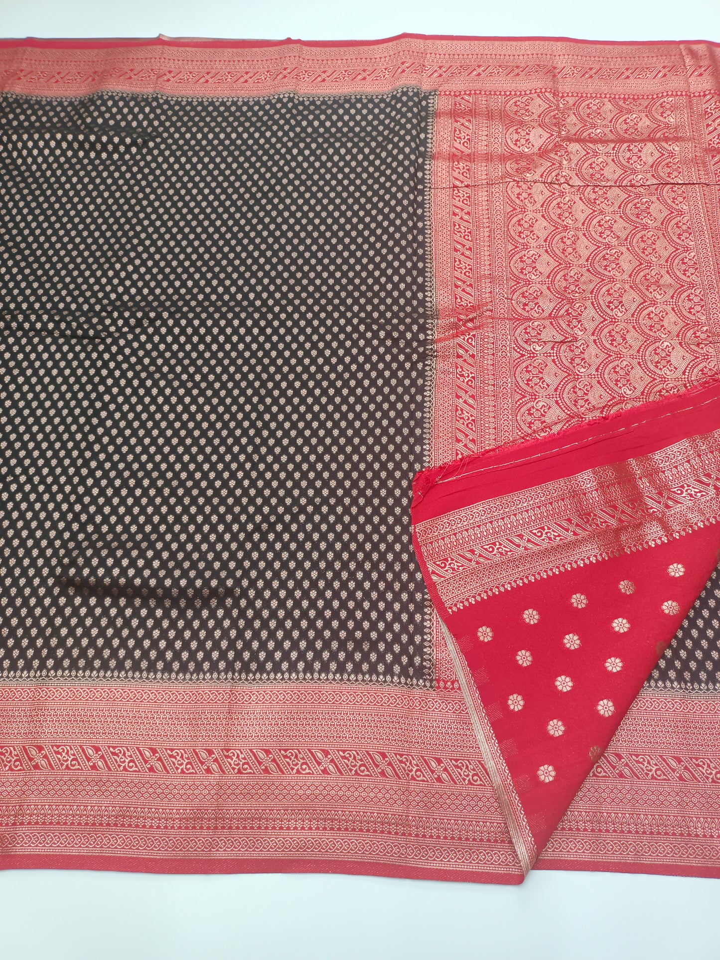 1000 BUTTA FANCY CREPE SAREE